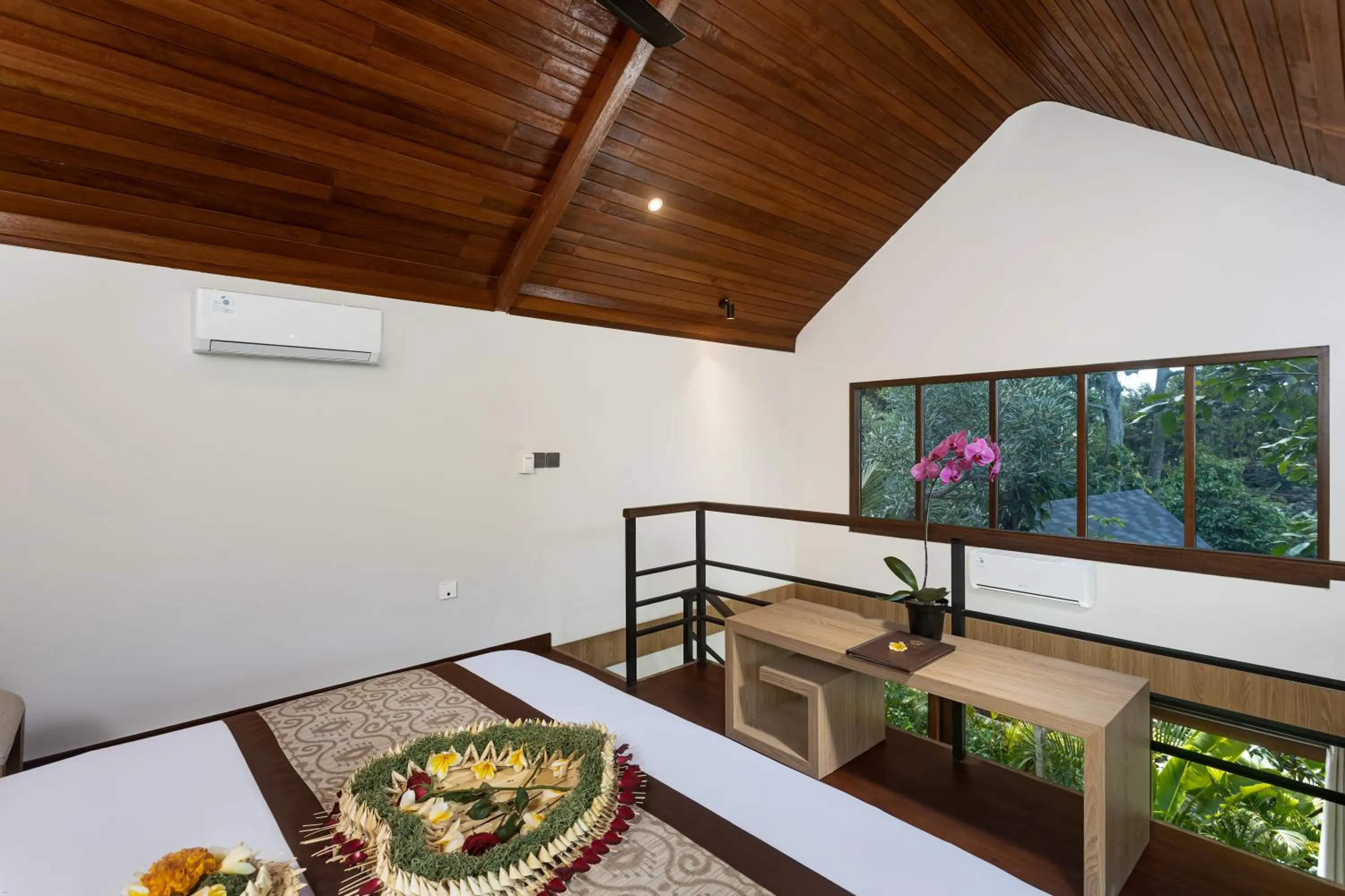 Bedroom in Candy Villa by GenuineHost