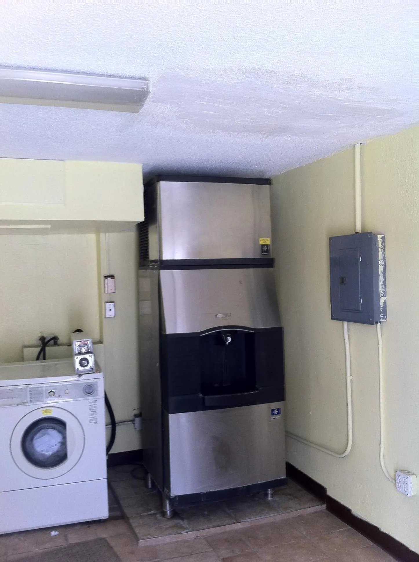 Other in National 9 Inn Sand Canyon