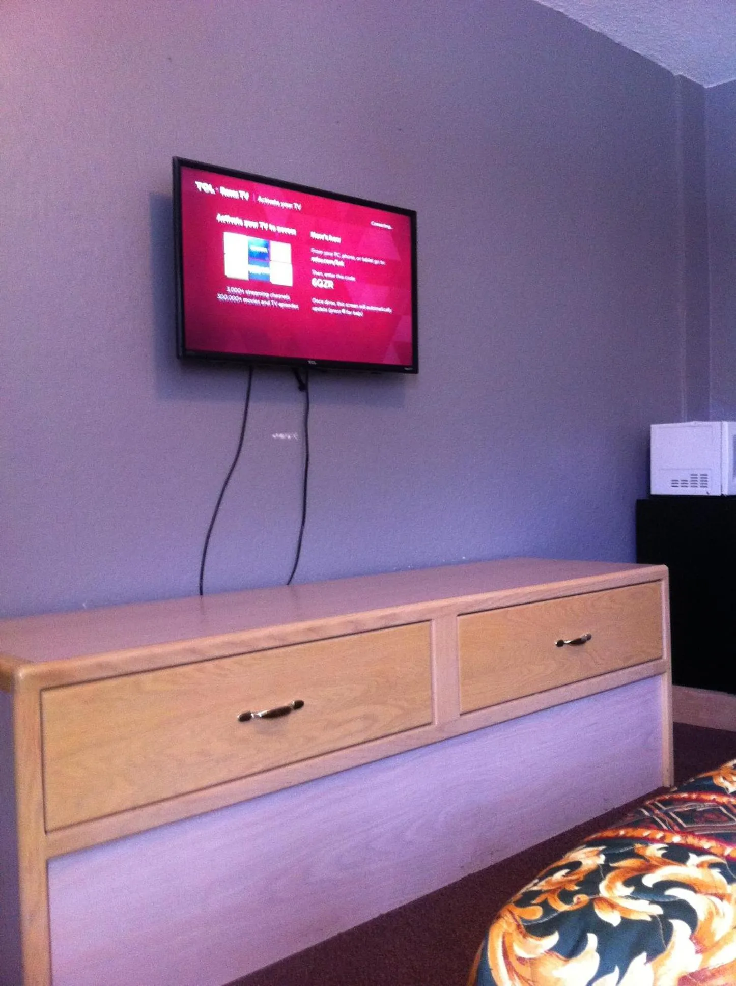 TV and multimedia in National 9 Inn Sand Canyon