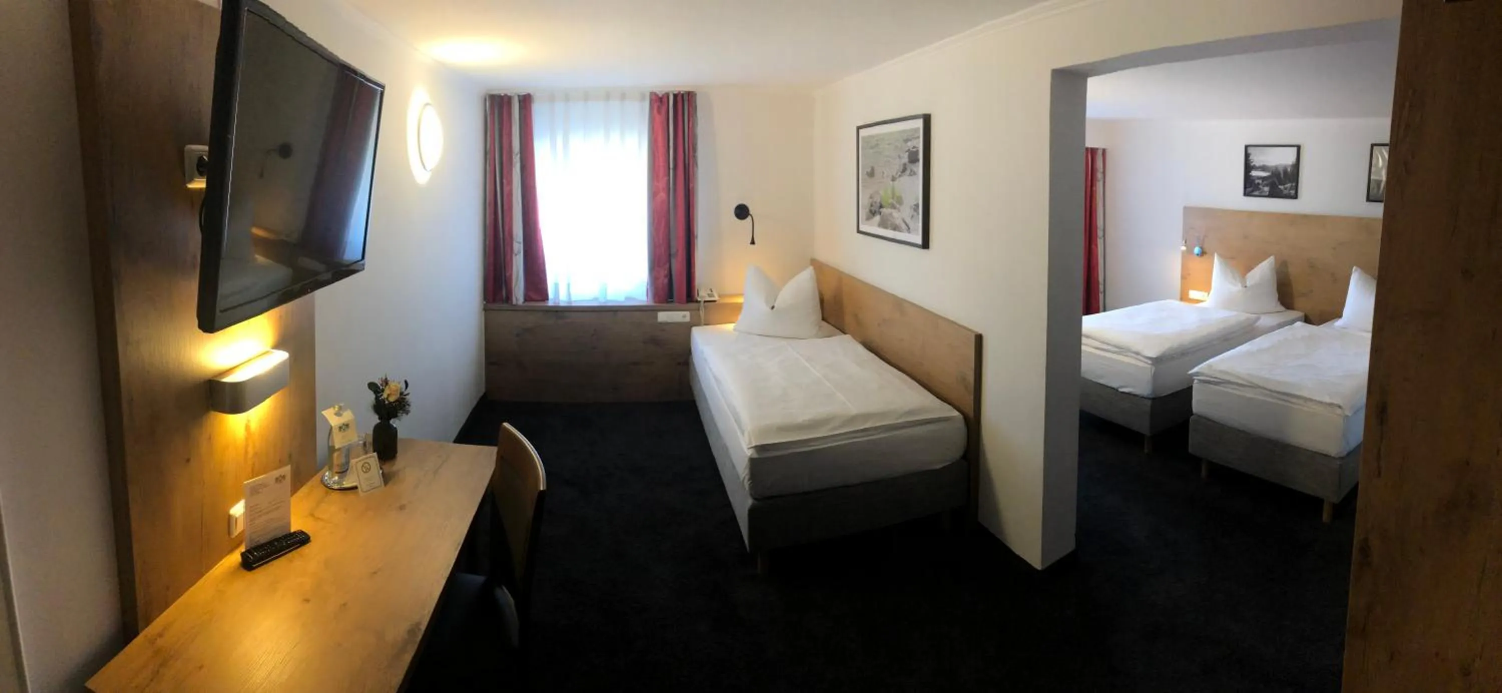 Photo of the whole room, Bed in Anderschitz Landhotel