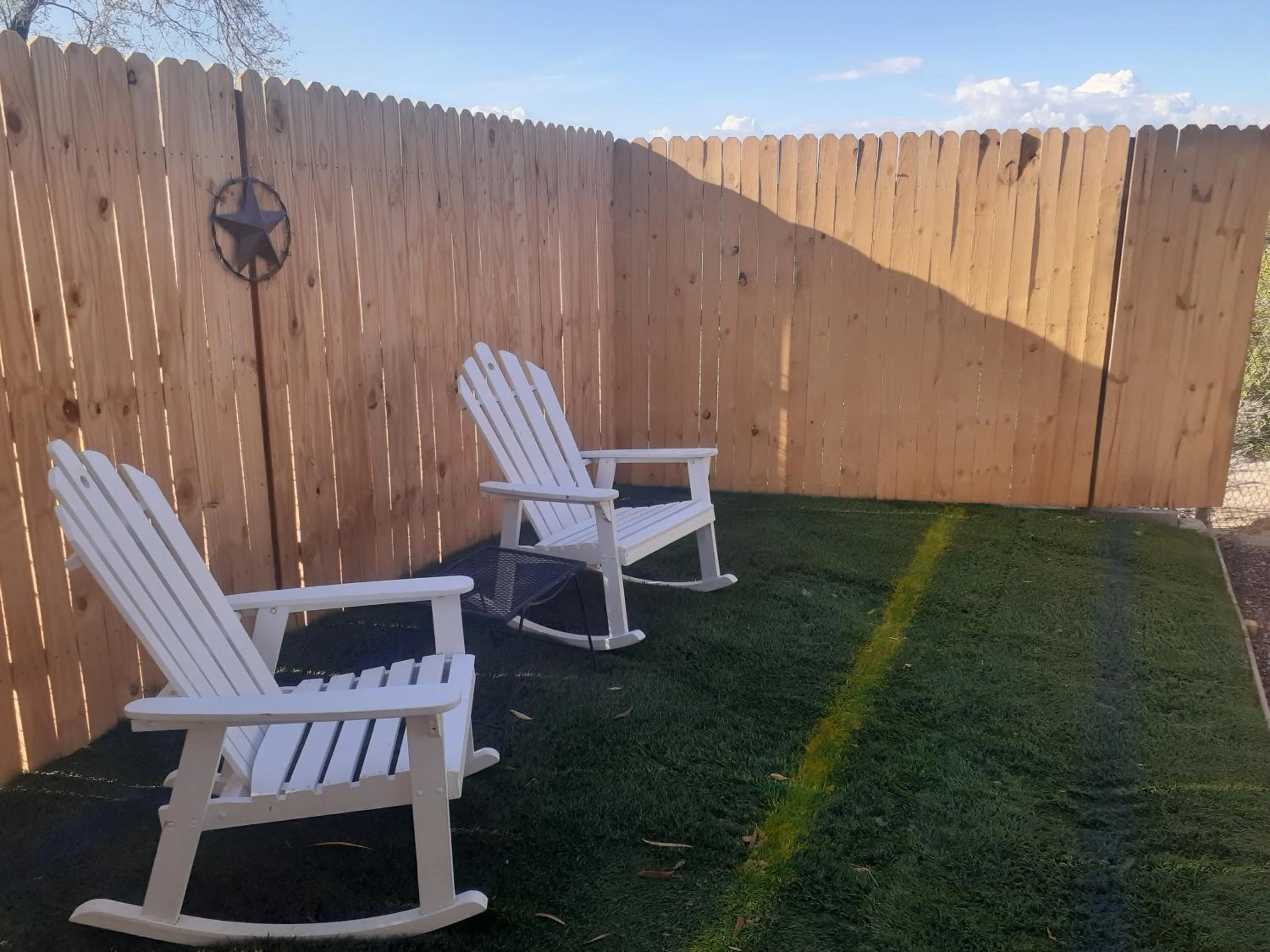 Garden in Stagecoach Suites