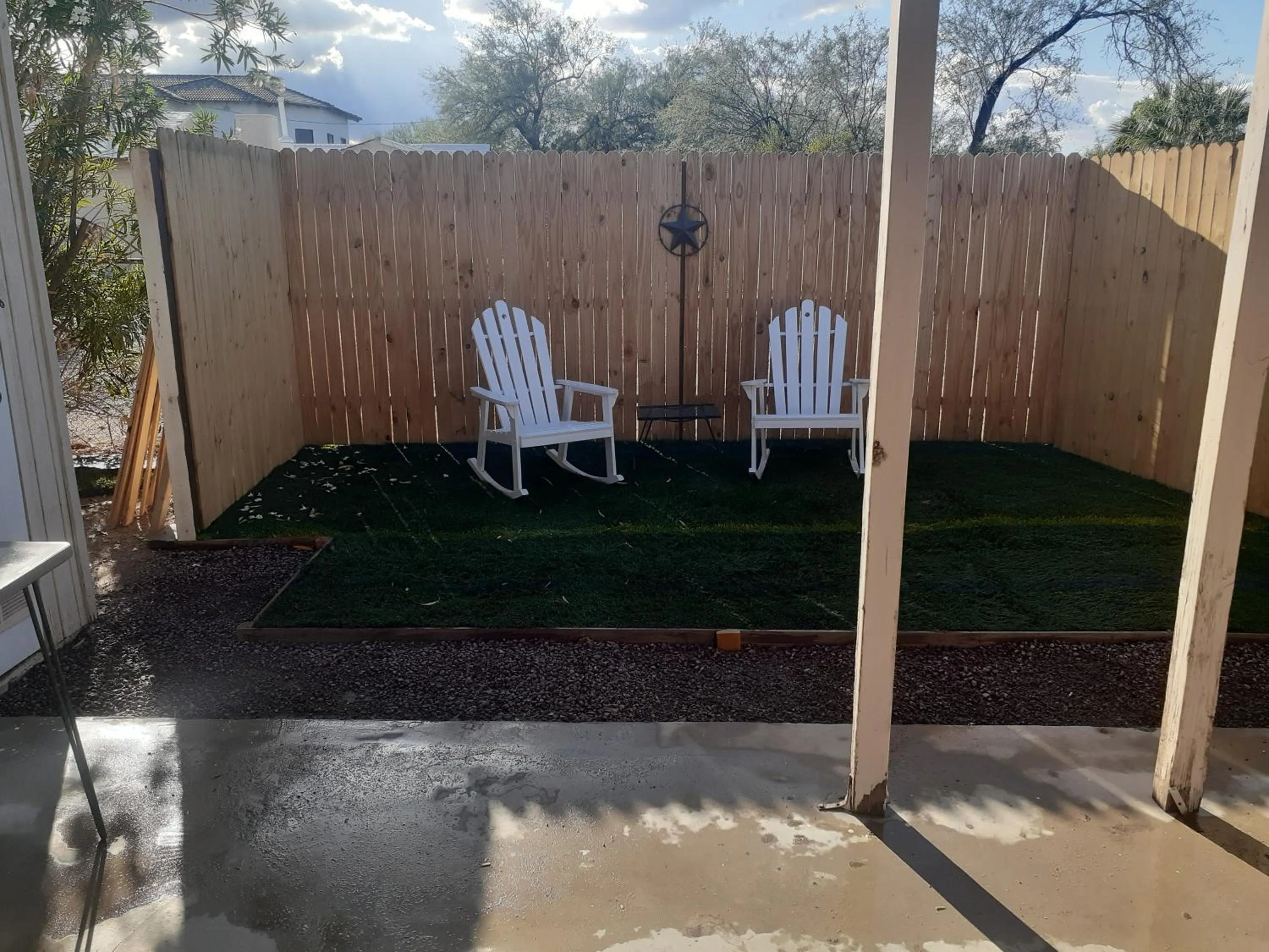 Garden in Stagecoach Suites