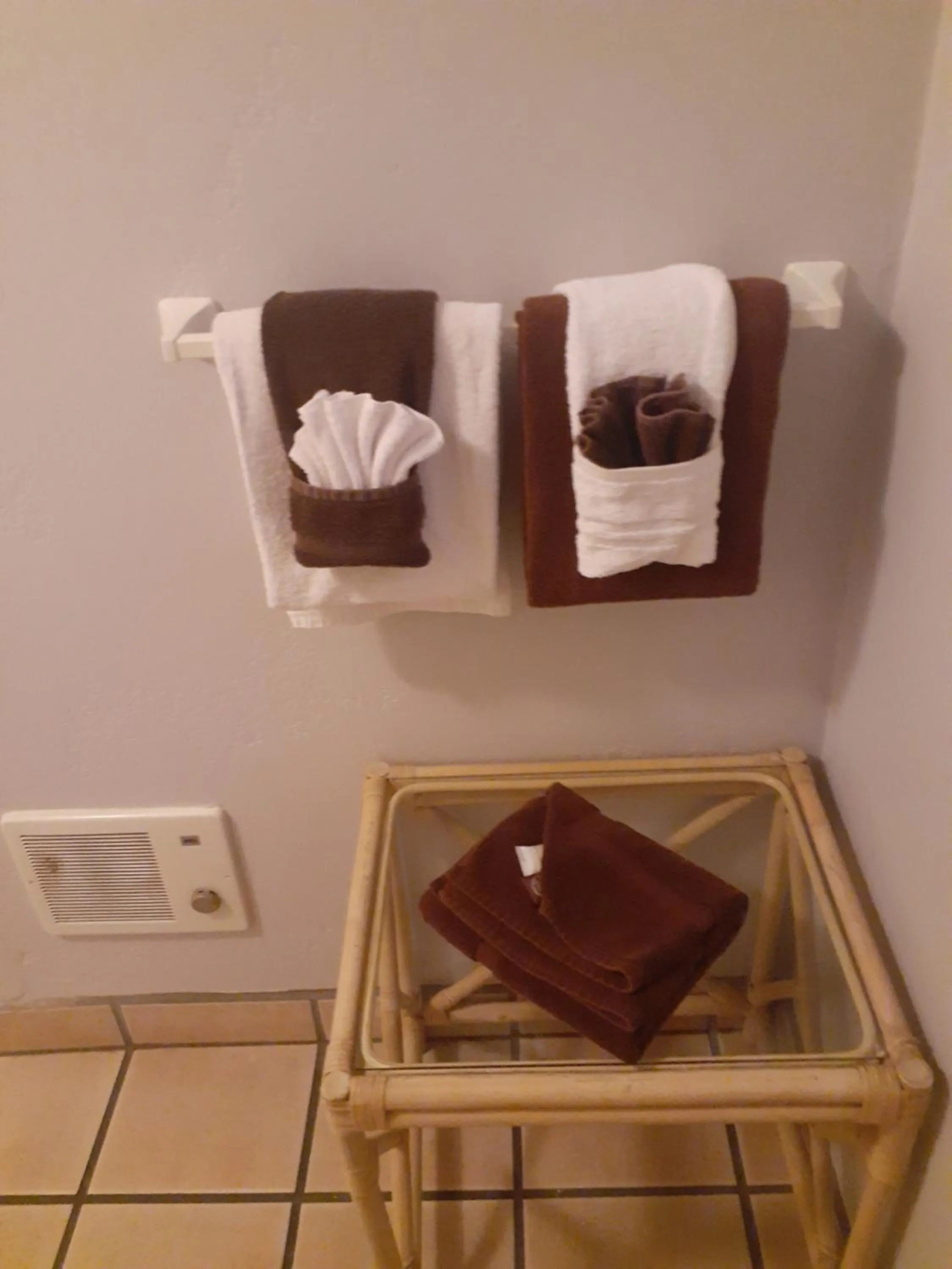 towels in Stagecoach Suites