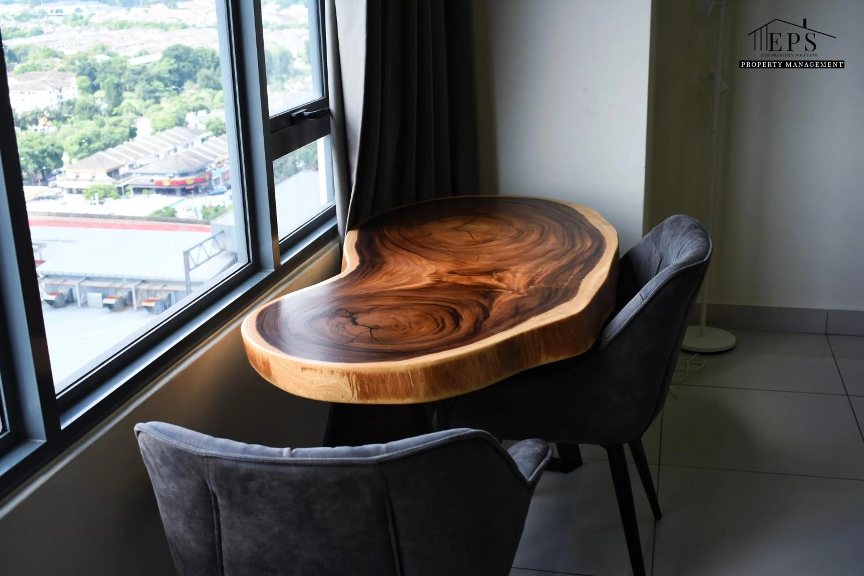 Damen Subang by Widebed