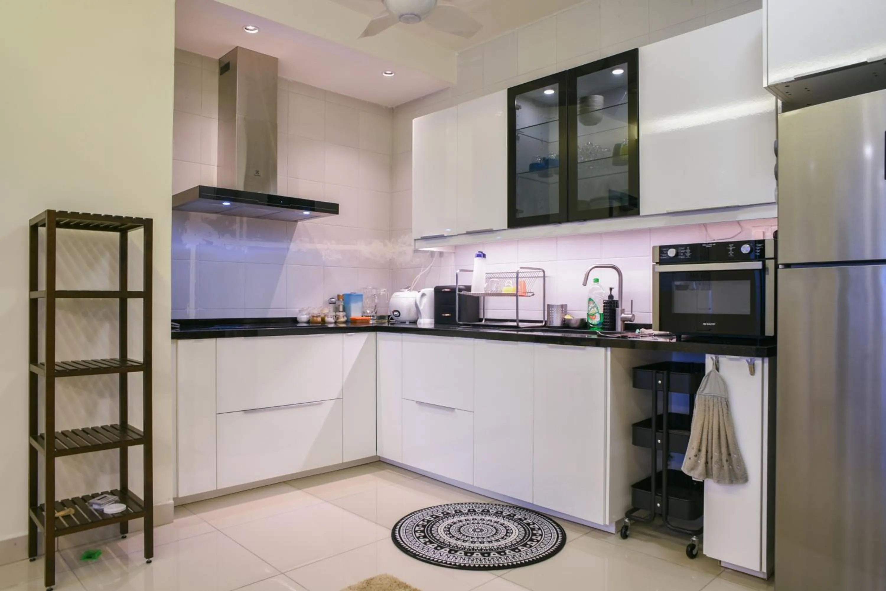 Damen Subang by Widebed