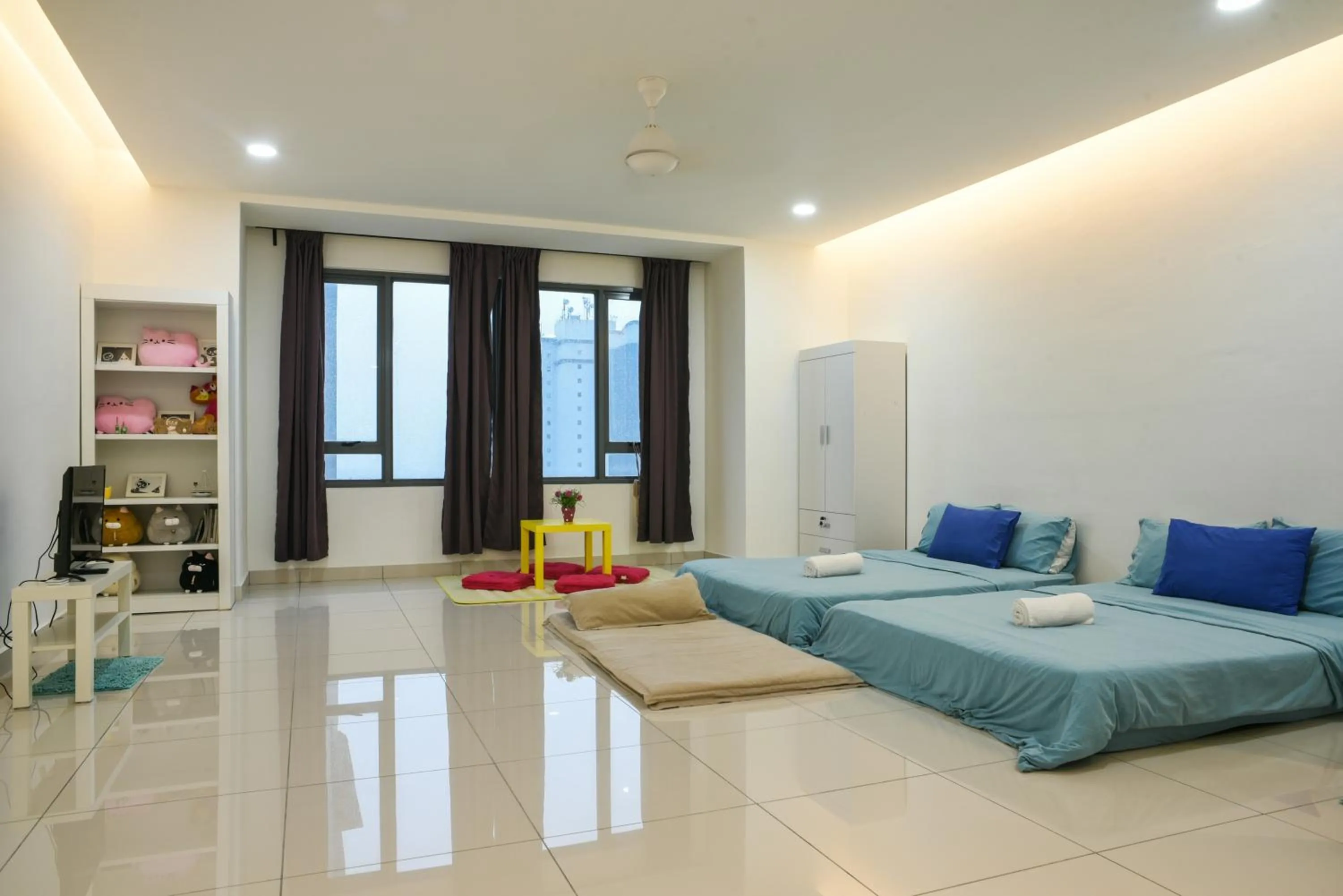 Damen Subang by Widebed