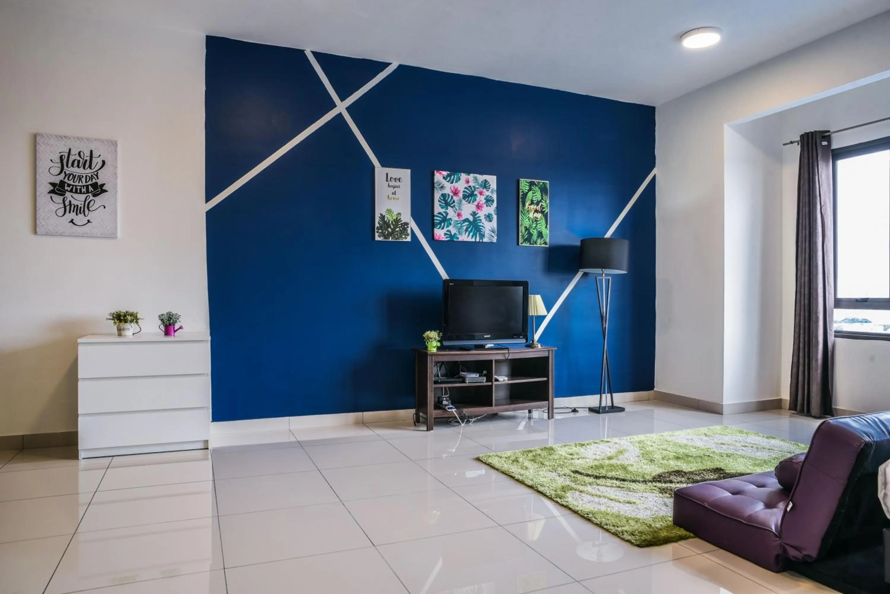 Damen Subang by Widebed