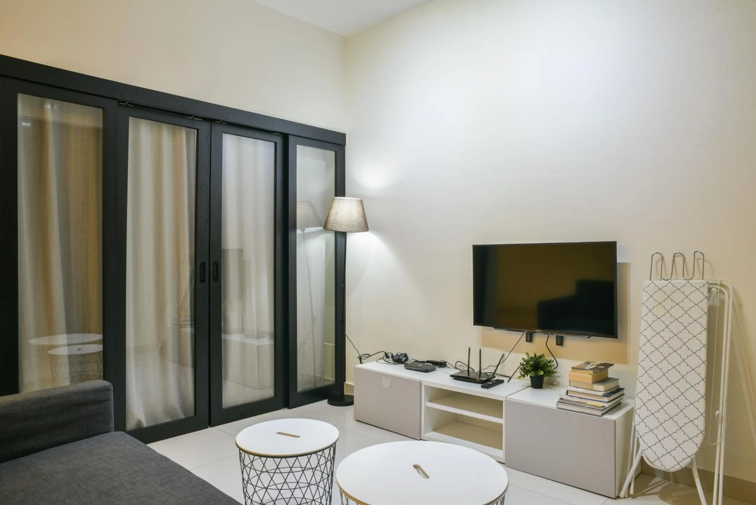 Damen Subang by Widebed