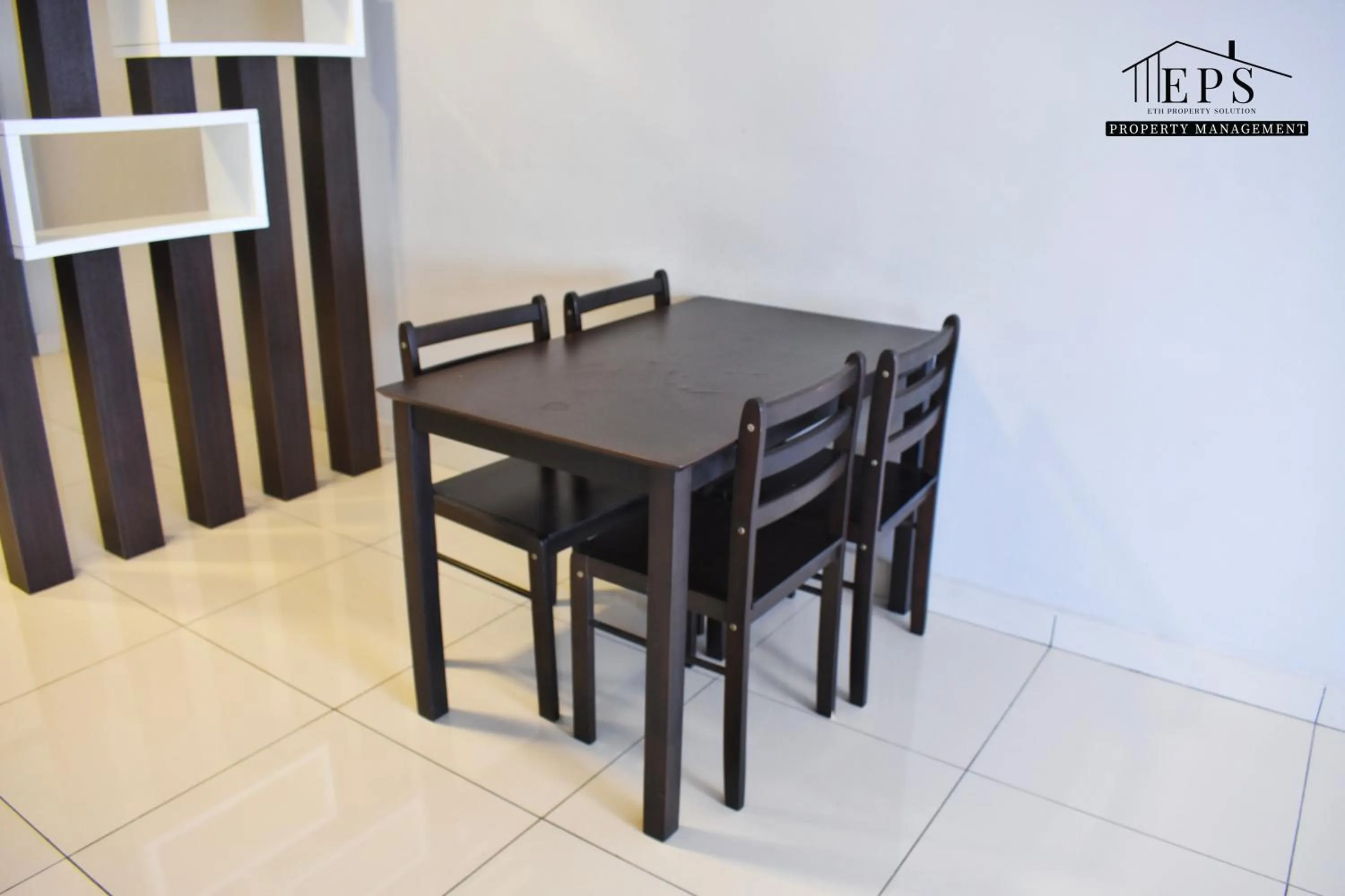 Damen Subang by Widebed