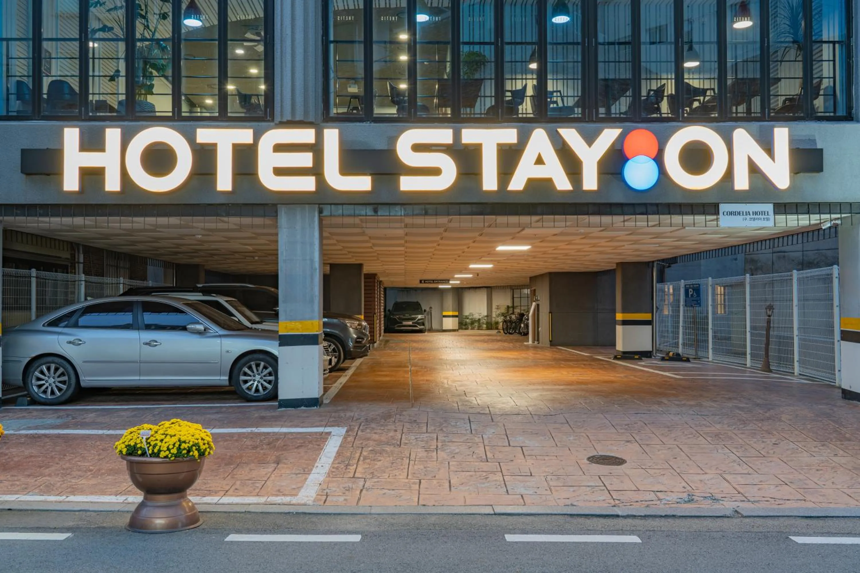 Property building in Hotel Stayon
