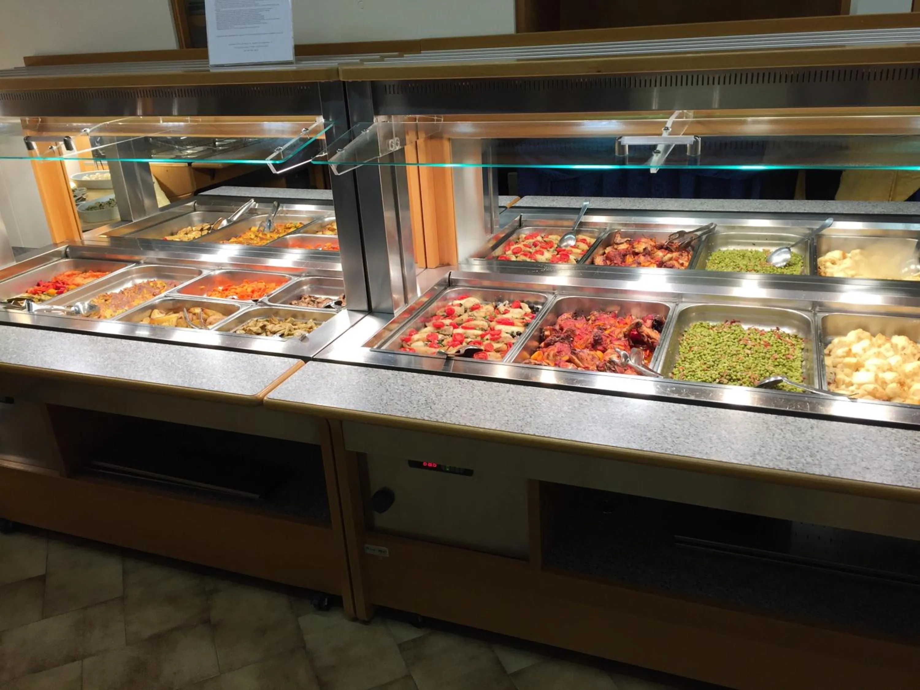 Restaurant/places to eat in Hotel Beau Soleil