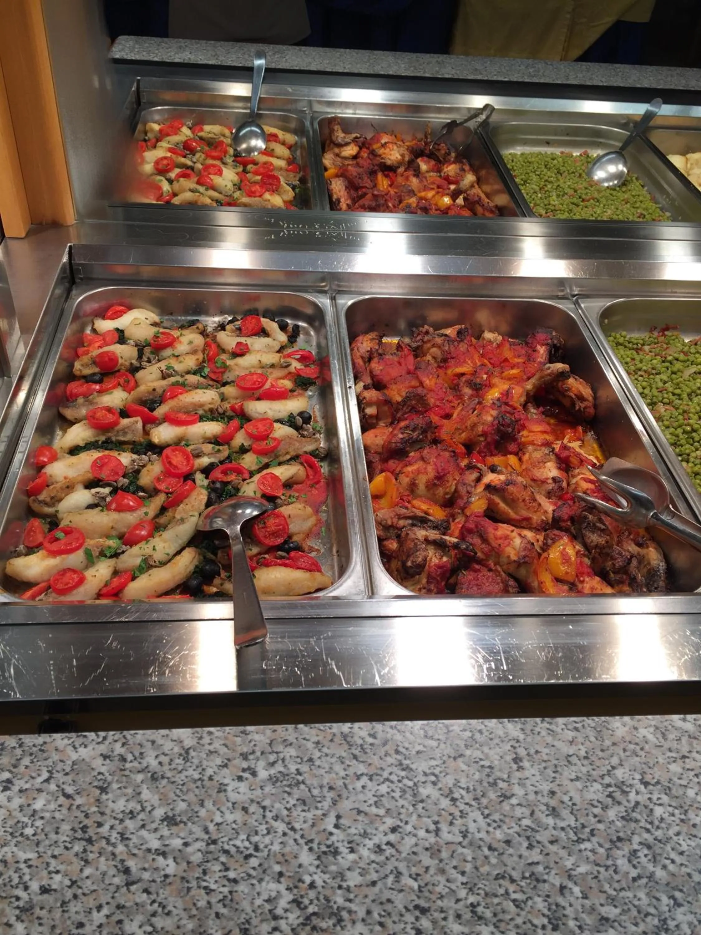 Restaurant/places to eat in Hotel Beau Soleil