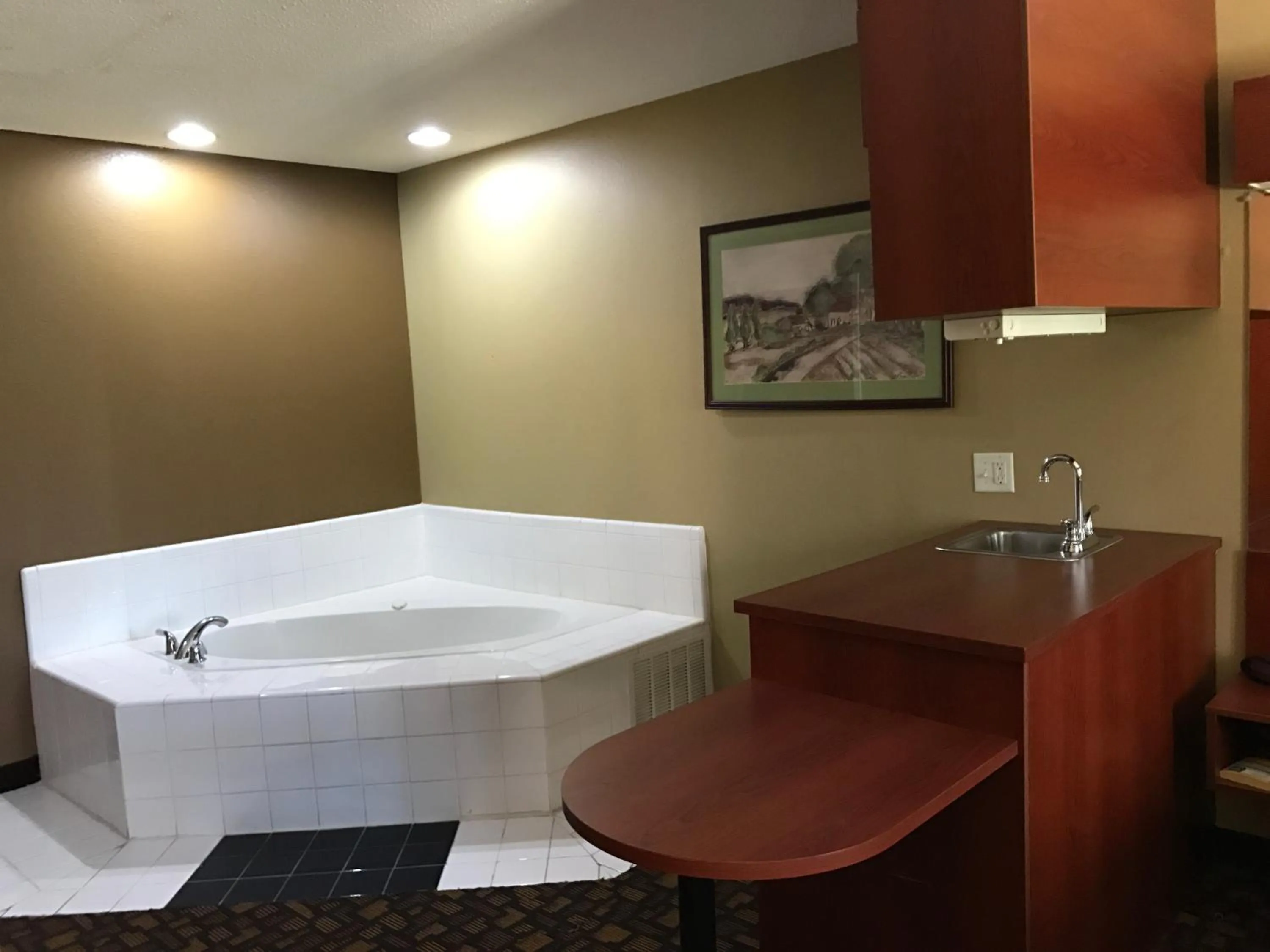 Hot Tub in Microtel Inn & Suites by Wyndham Lithonia/Stone Mountain
