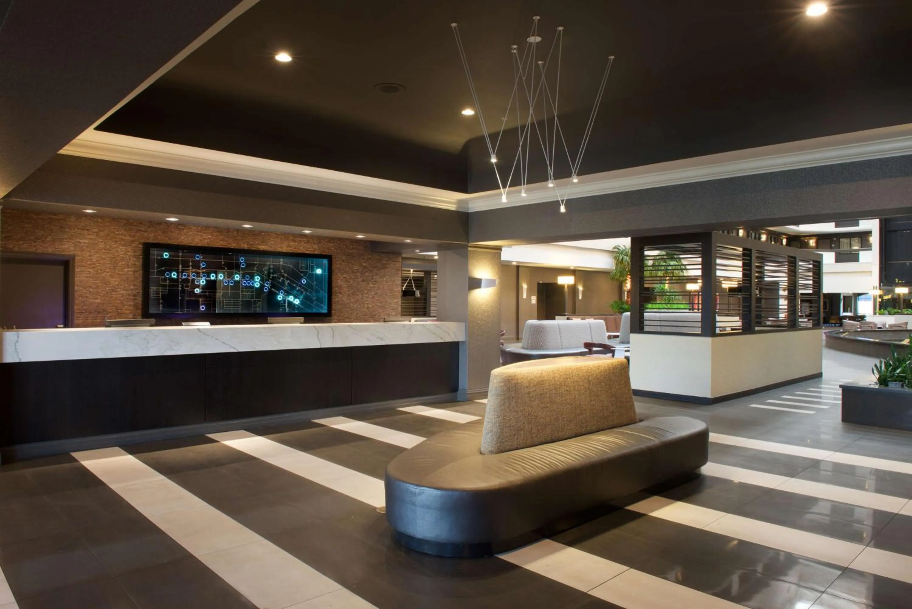 Lobby or reception in Embassy Suites by Hilton Las Vegas