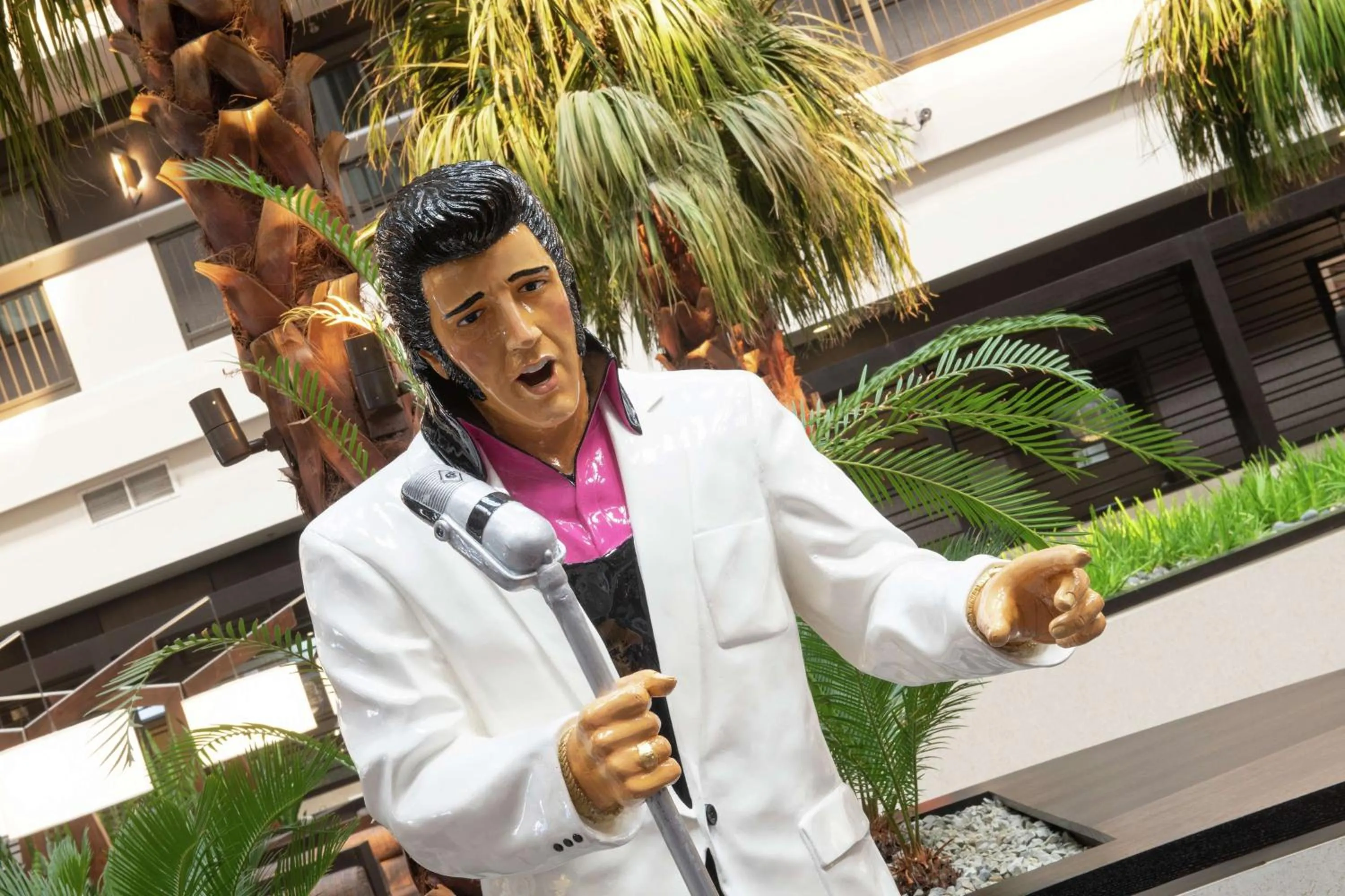 Lobby or reception in Embassy Suites by Hilton Las Vegas