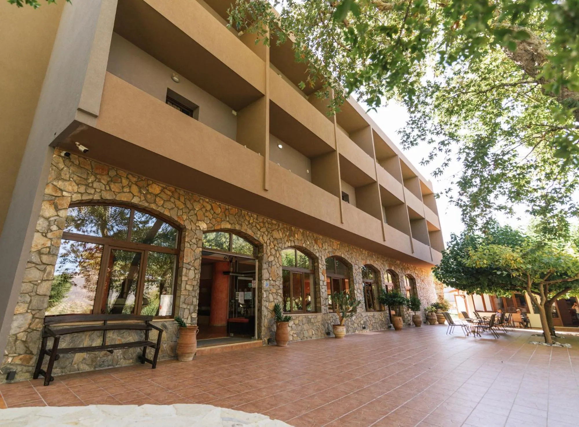 Property building in Idi Hotel