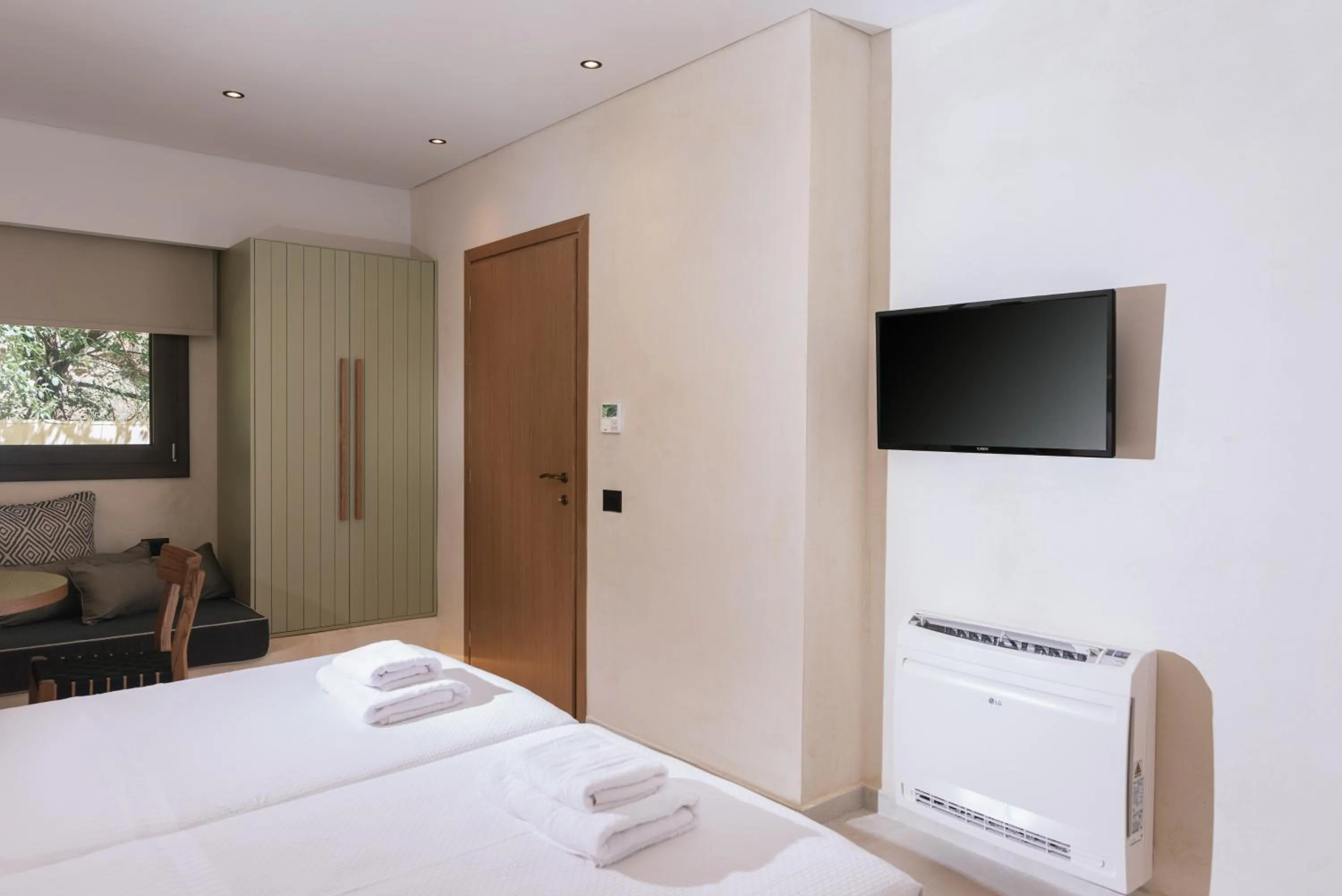 Bedroom, Bed in Idi Hotel