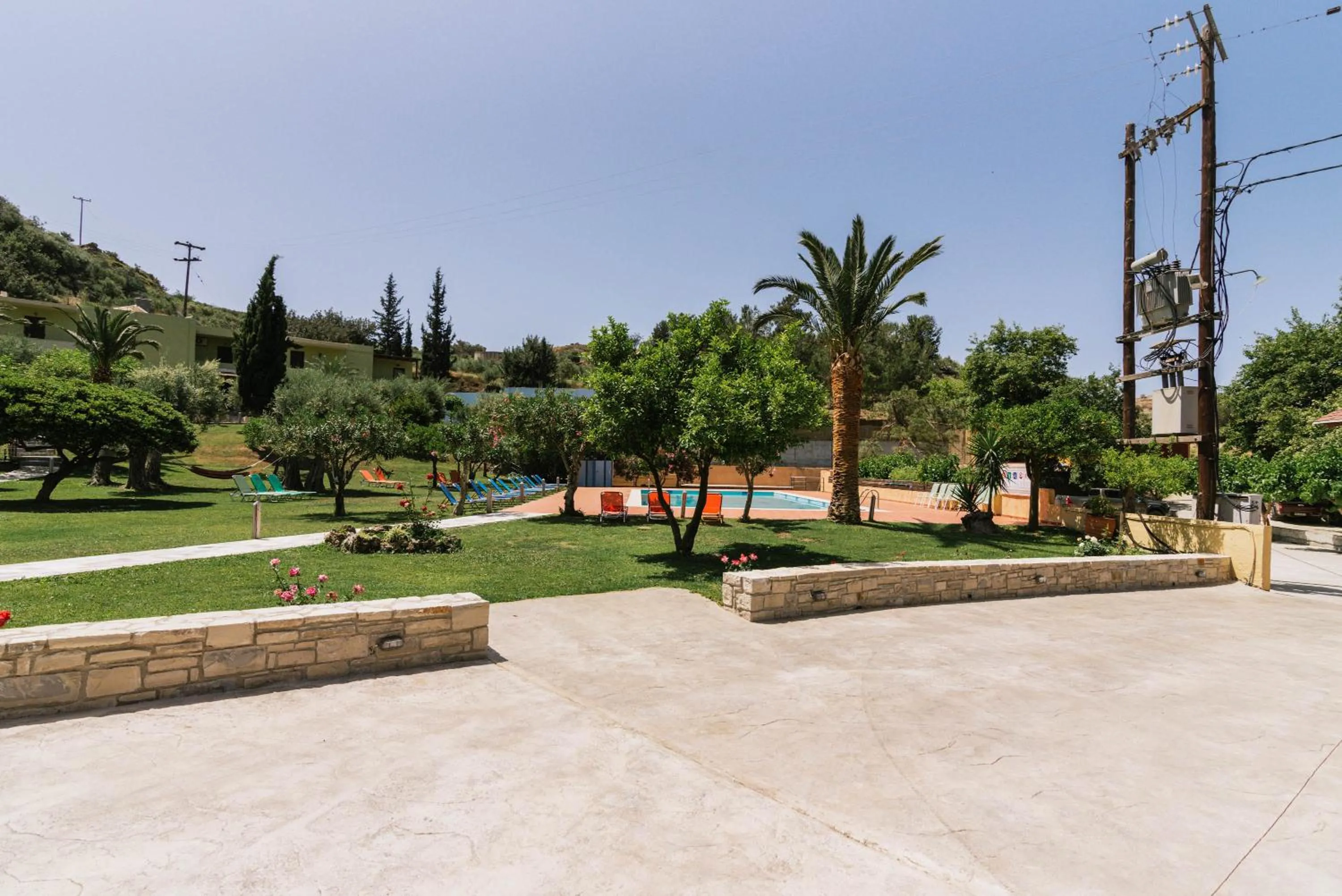 Swimming pool in Idi Hotel