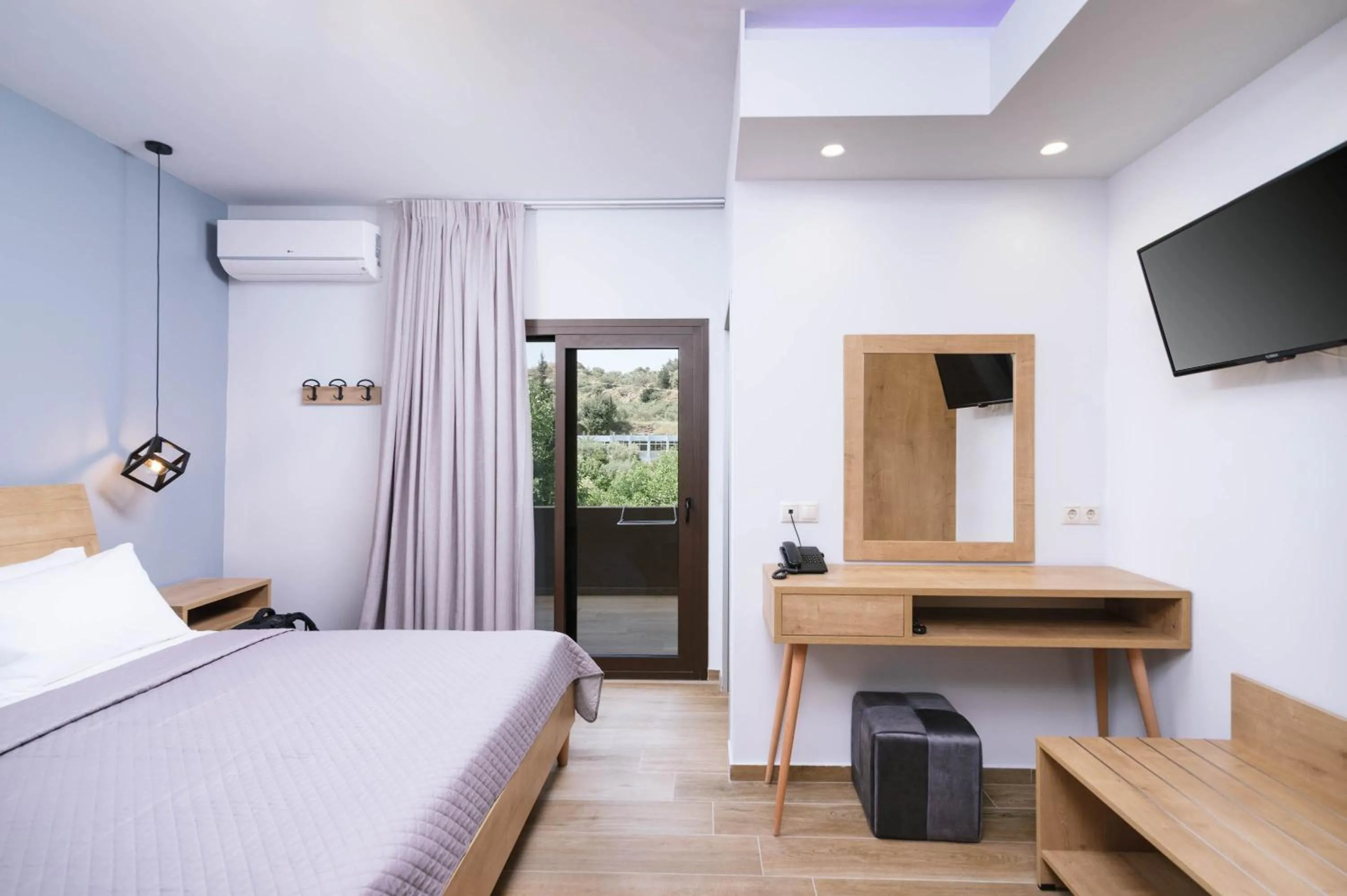 Bedroom, Bed in Idi Hotel