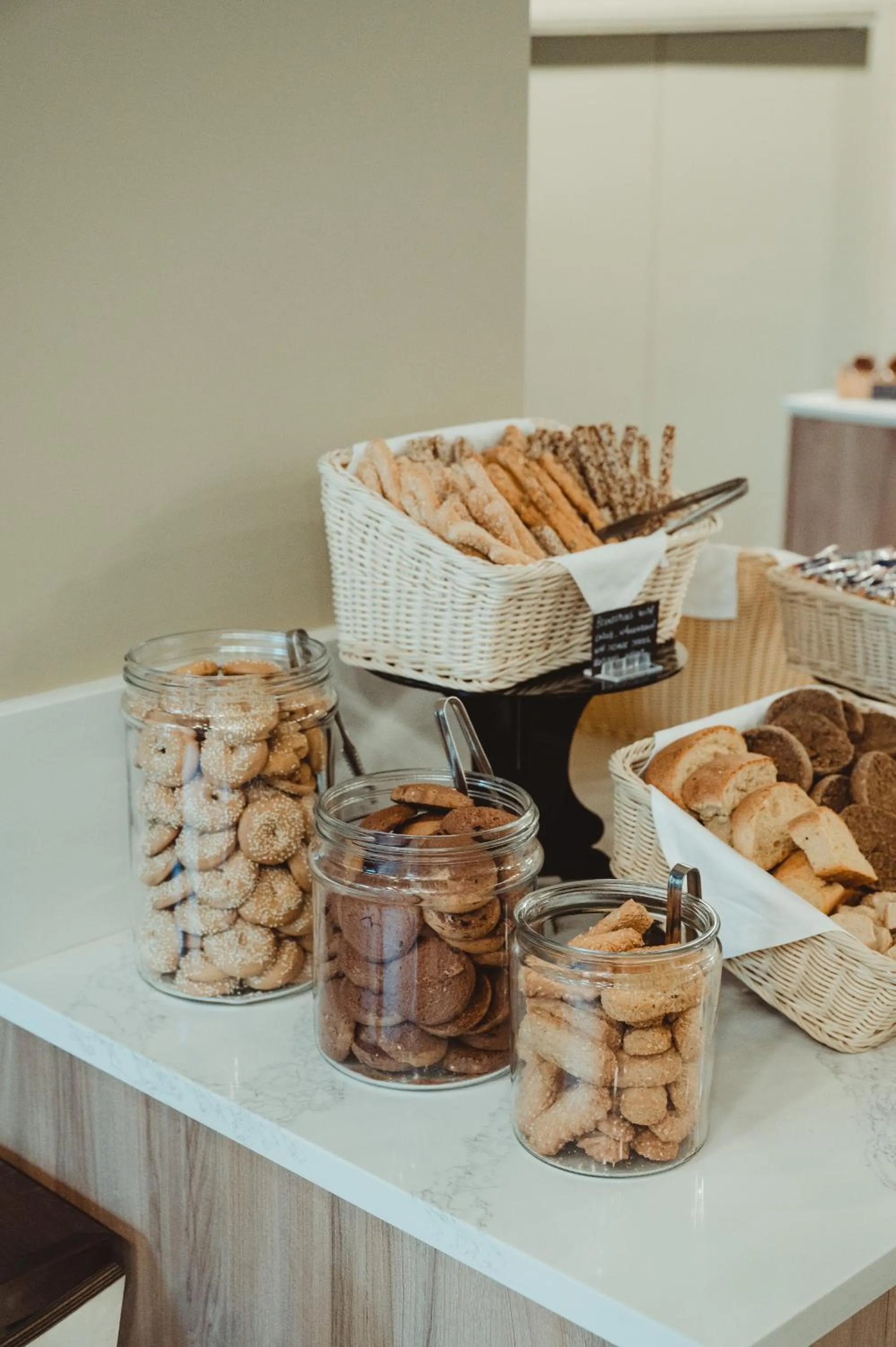 Buffet breakfast in Idi Hotel