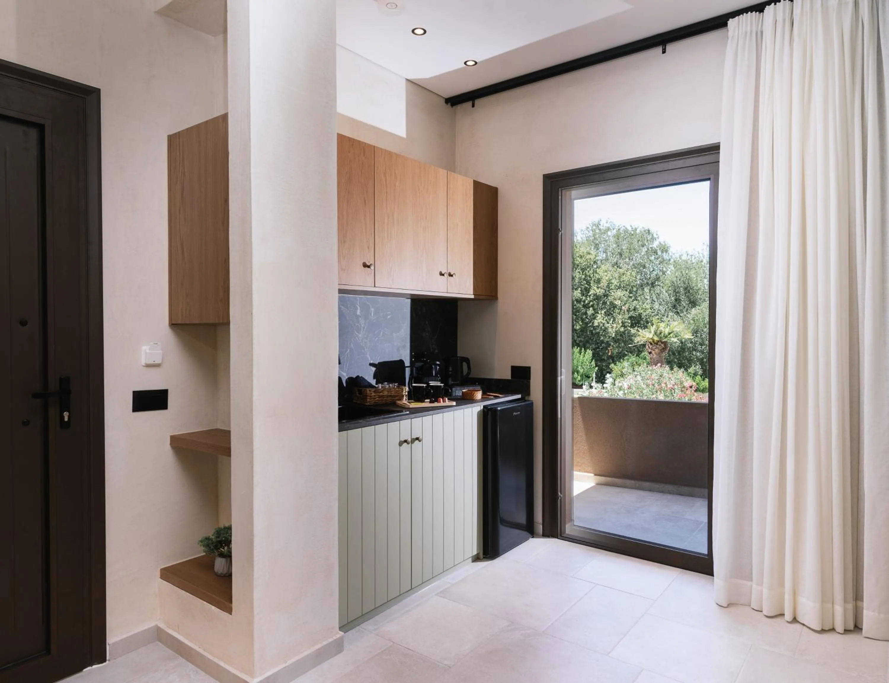 Kitchen or kitchenette in Idi Hotel