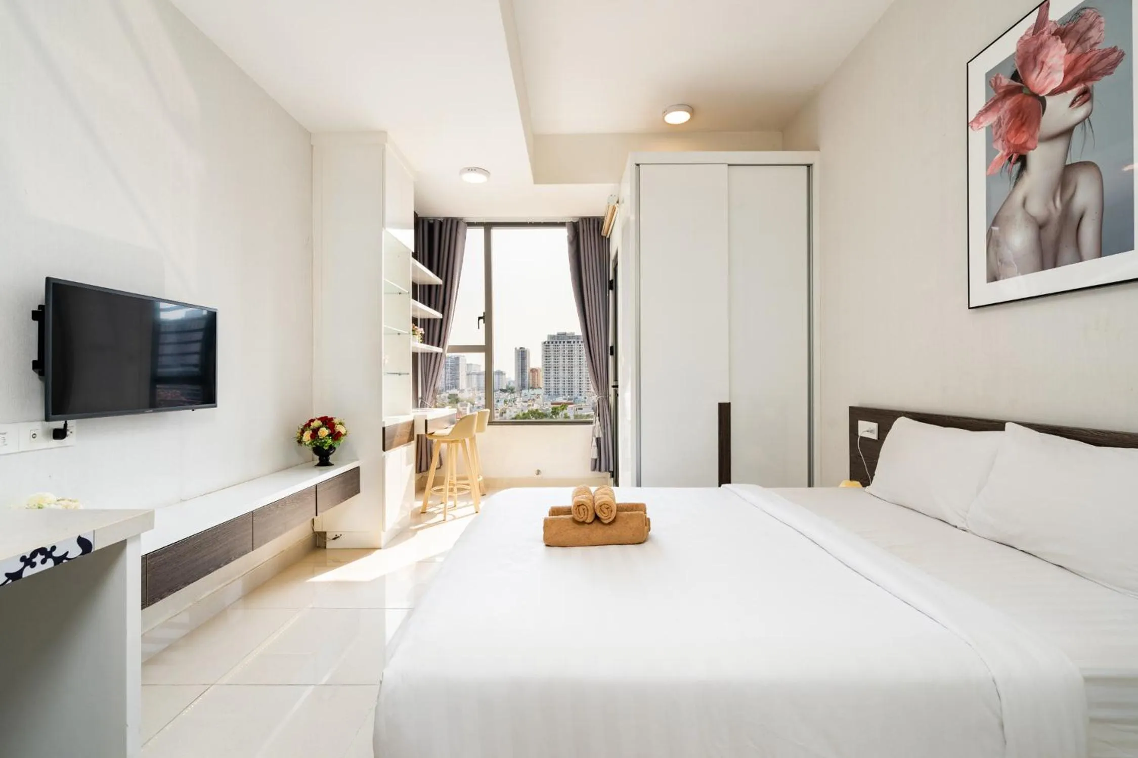 Bed in TeeUp Home - Infinity Pool Signature