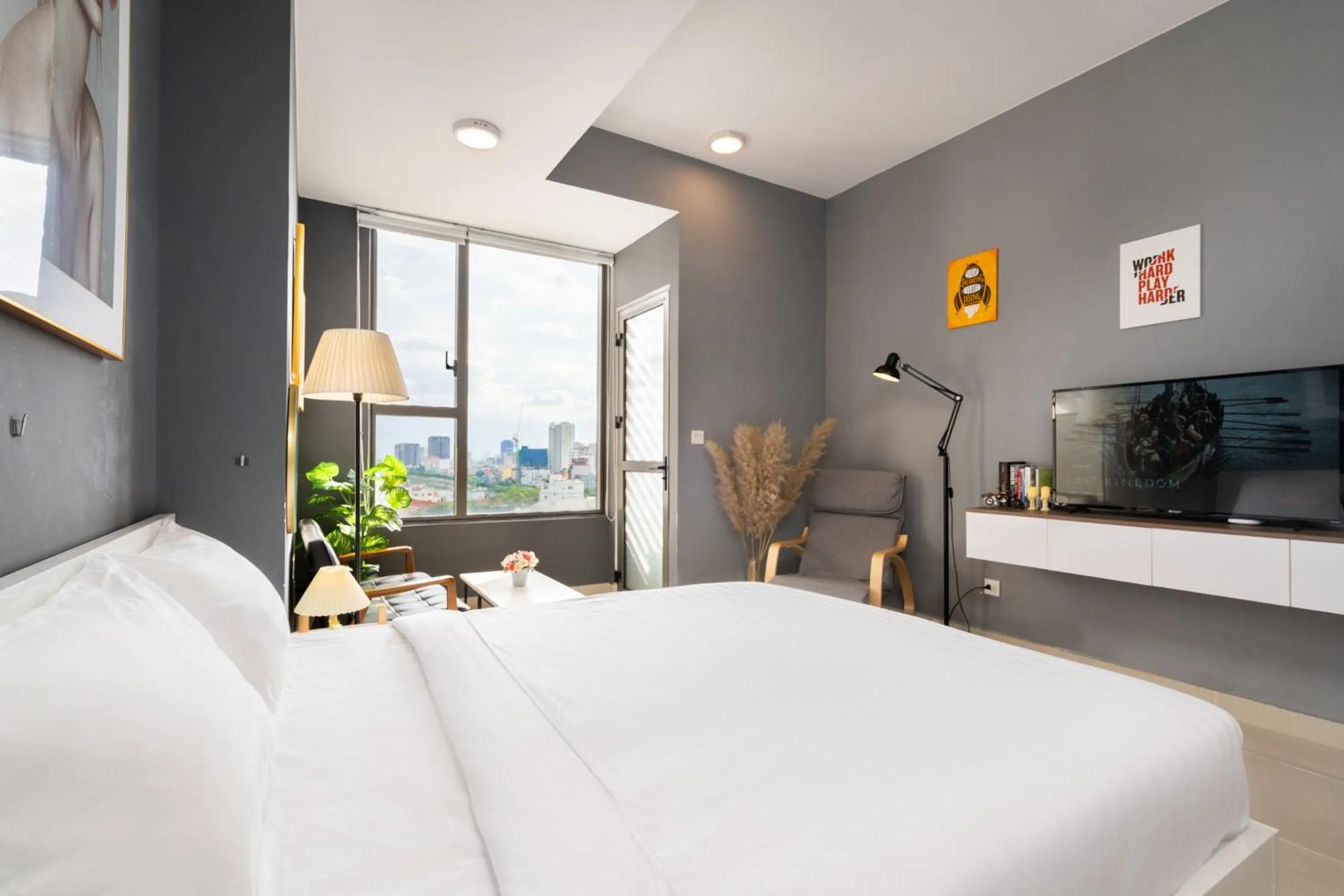 Bed in TeeUp Home - Infinity Pool Signature