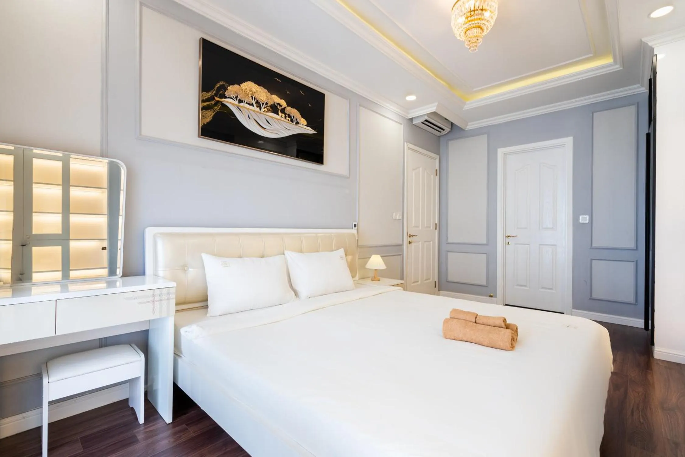 Bed in TeeUp Home - Infinity Pool Signature