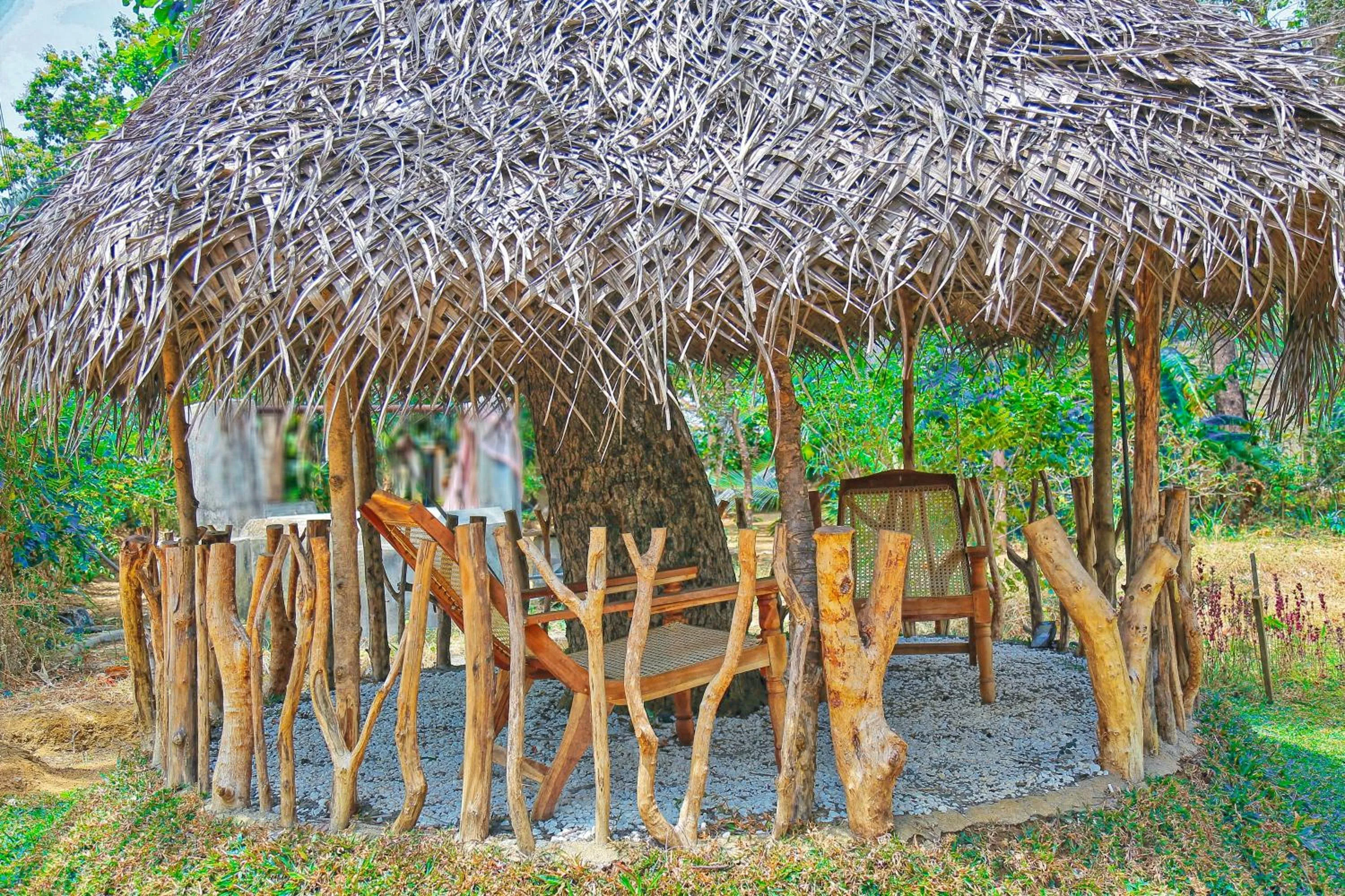 Communal lounge/ TV room in Sigiriya Rock Hide