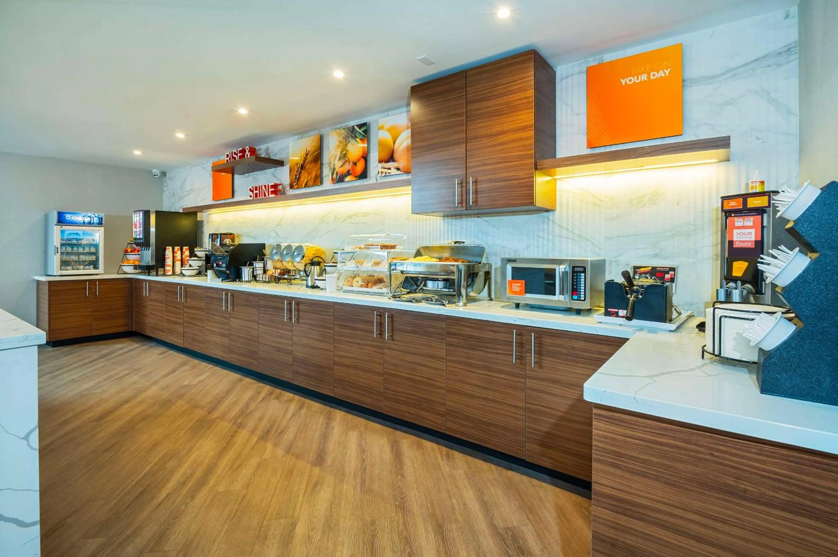 Breakfast in Comfort Inn & Suites