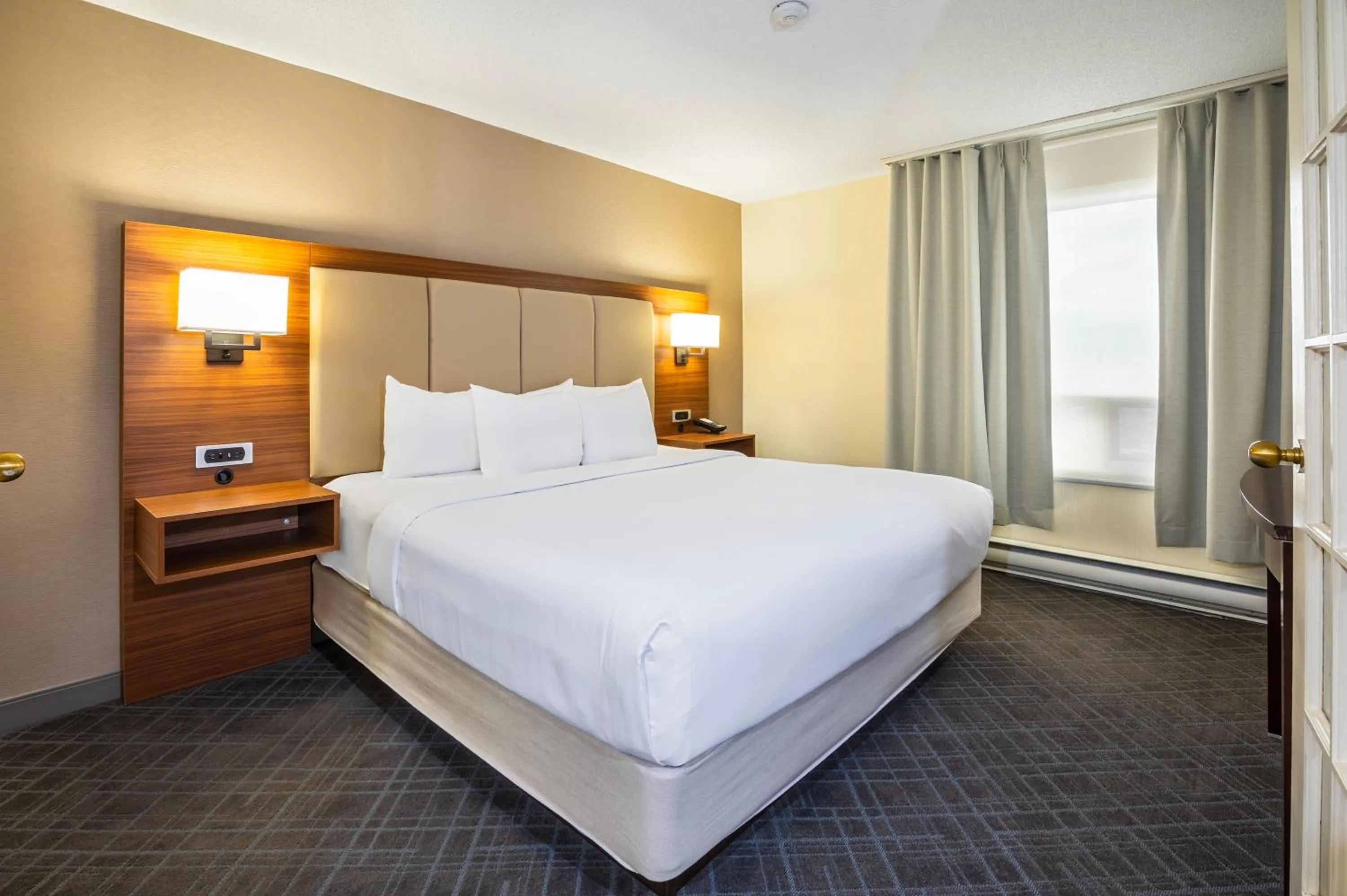 Bed in Comfort Inn & Suites