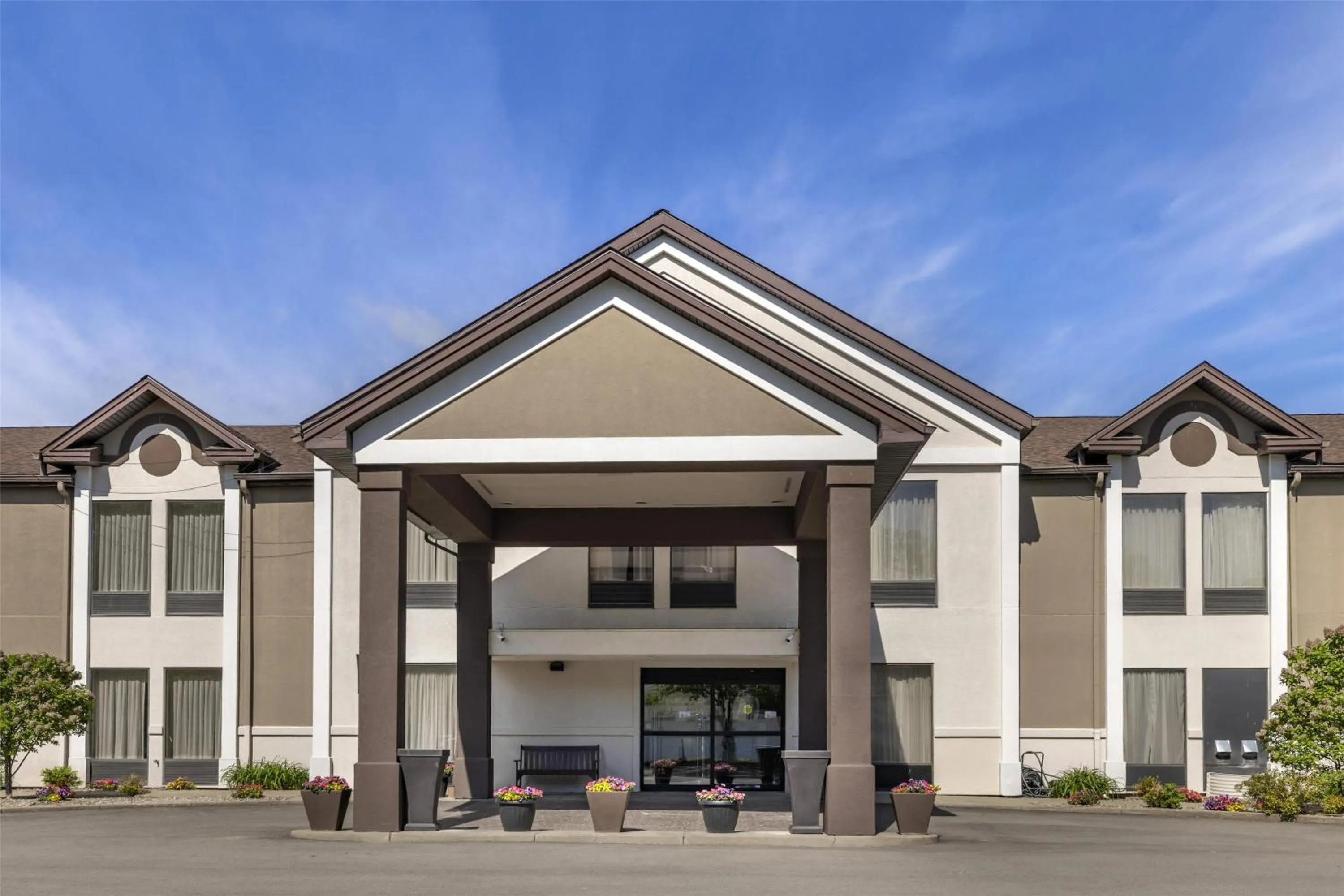 Property building in Best Western Plus University Inn