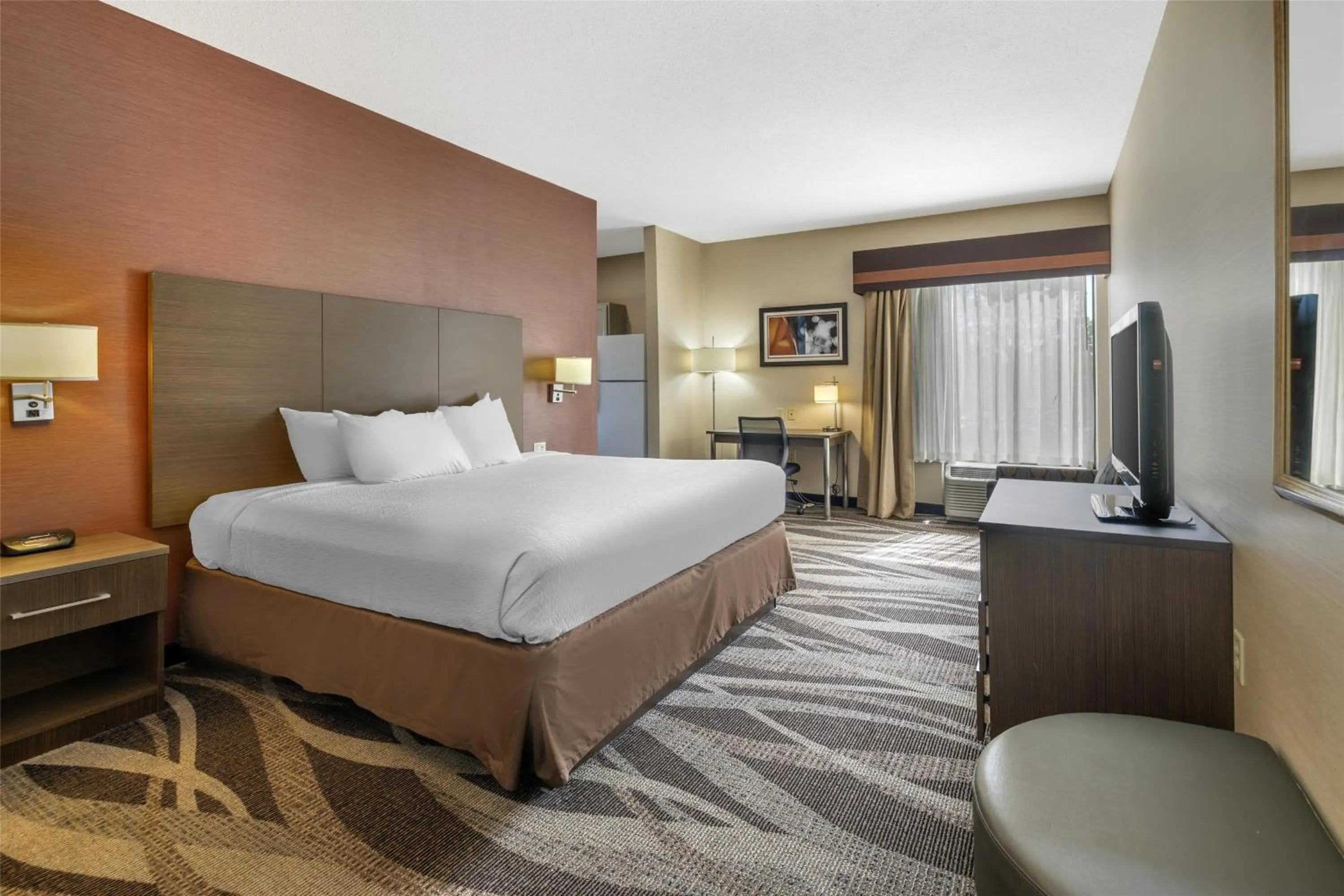 Bedroom, Bed in Best Western Plus University Inn