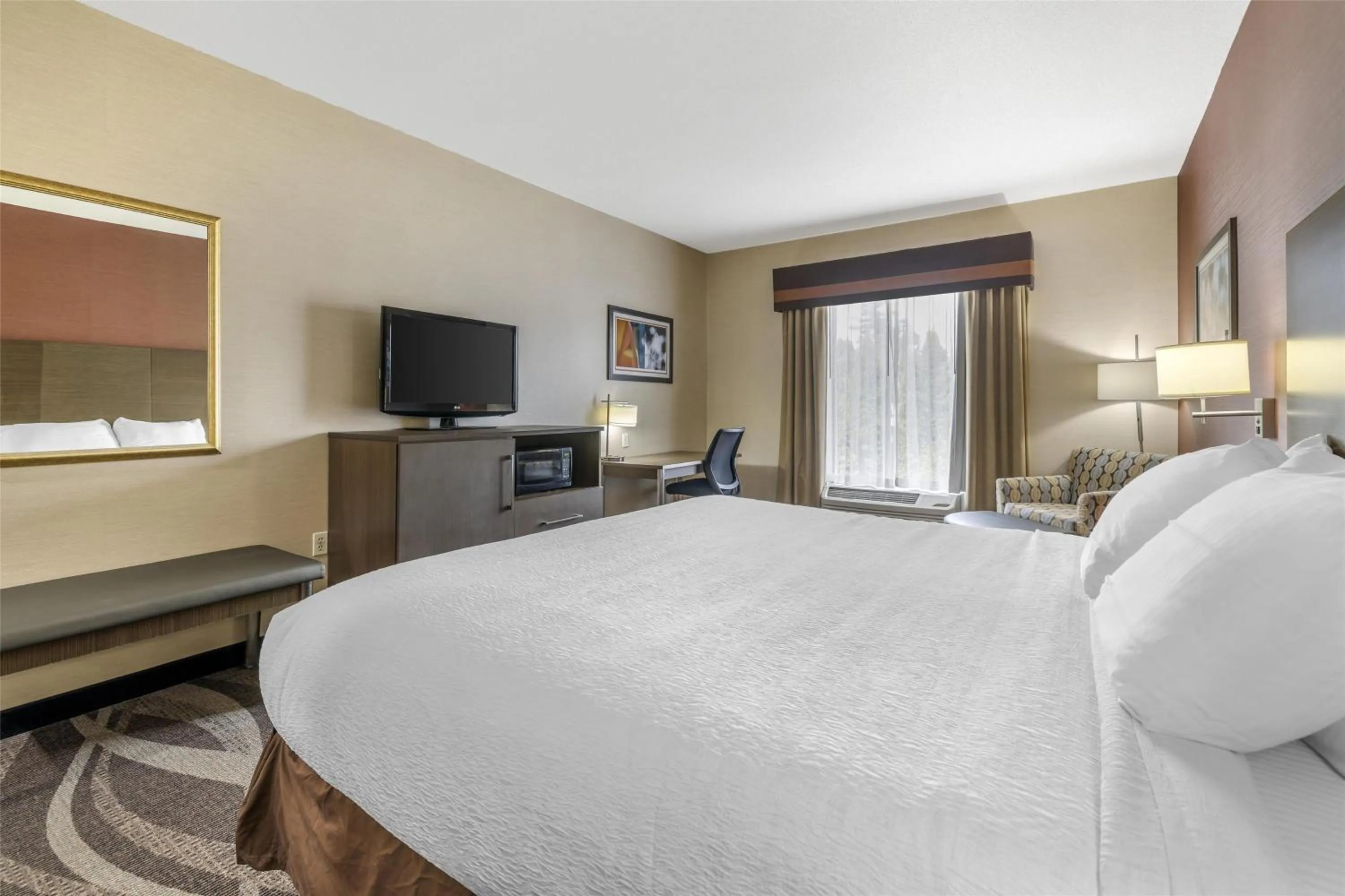 Bedroom, Bed in Best Western Plus University Inn