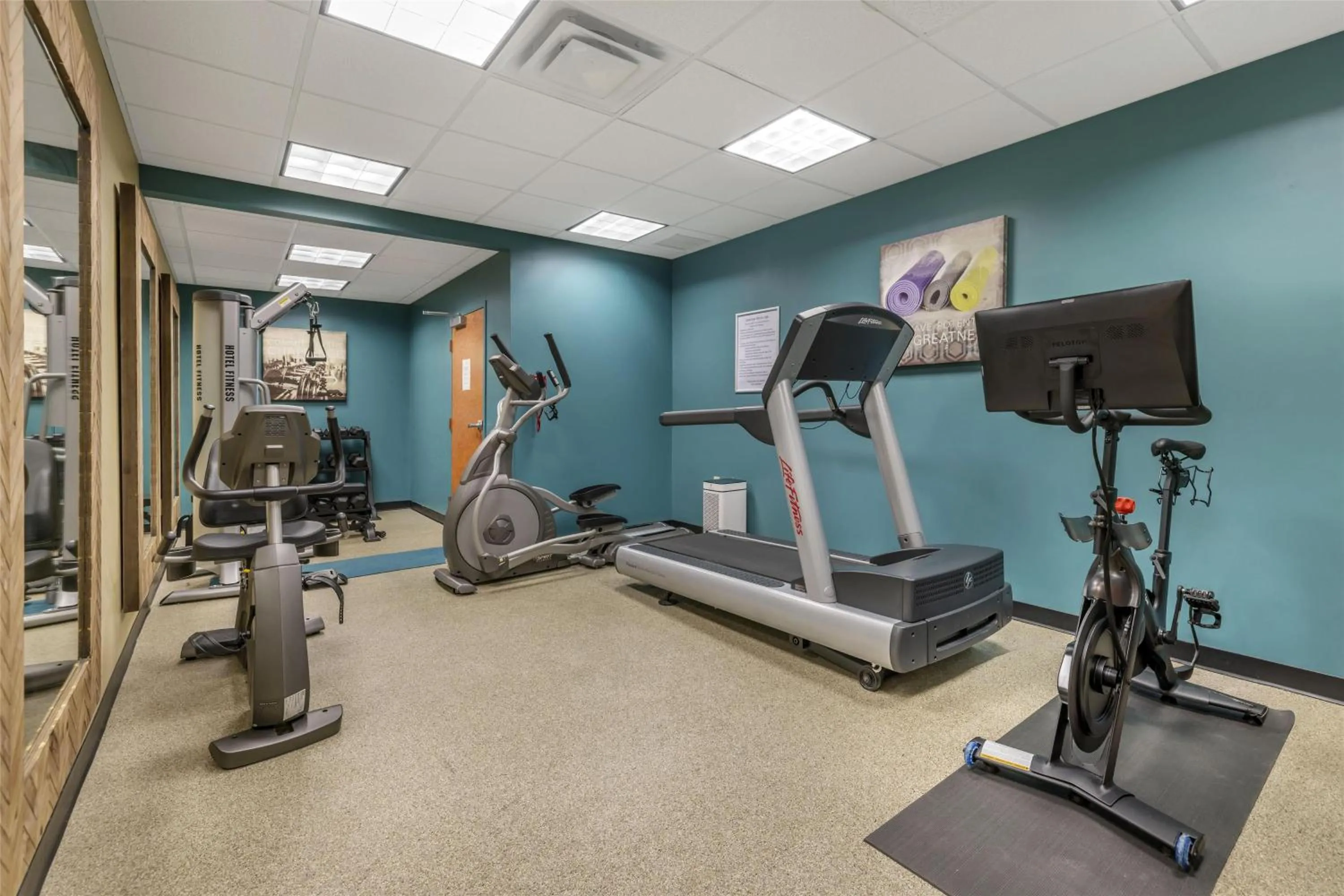 Fitness centre/facilities in Best Western Plus University Inn