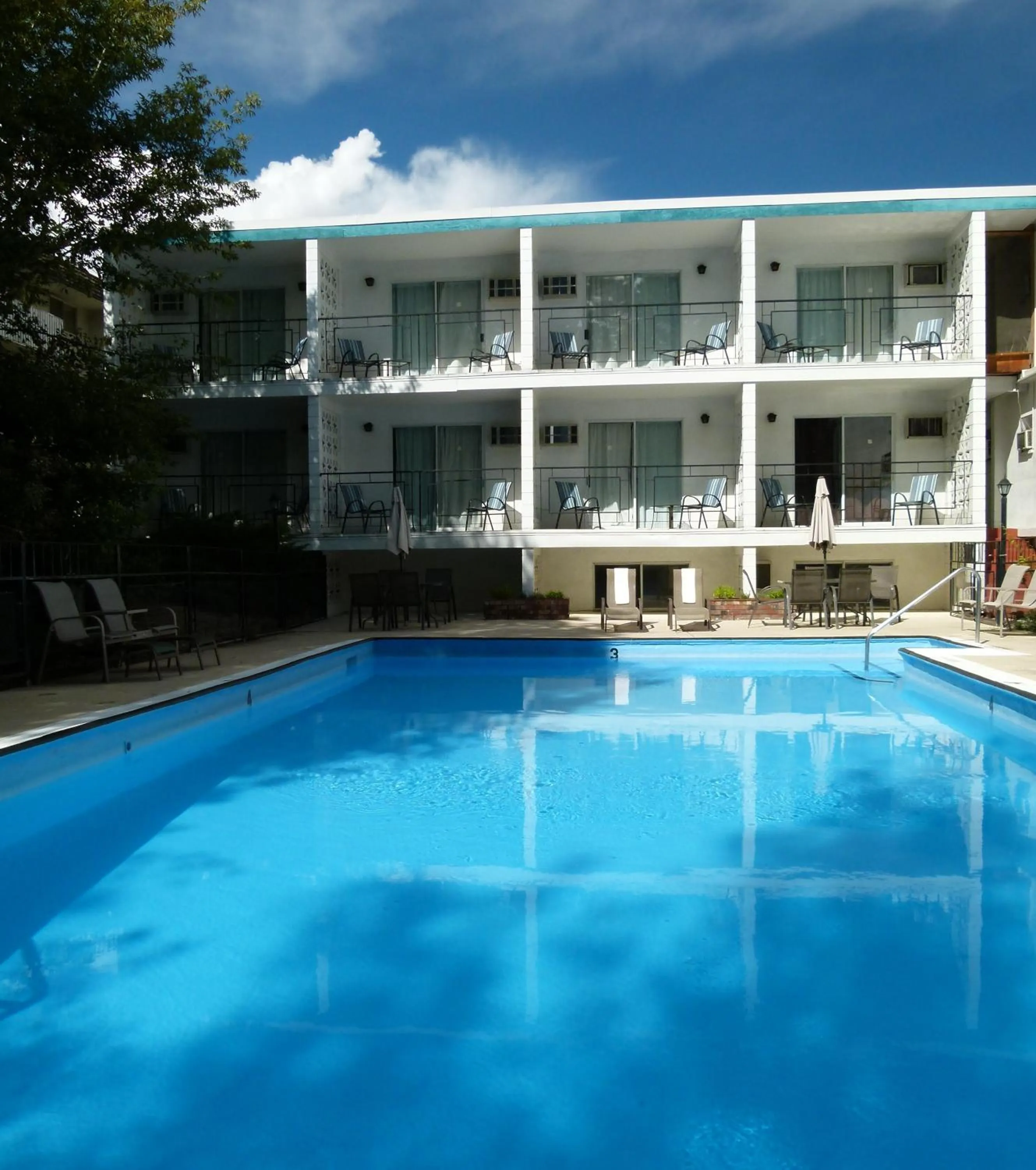 Swimming pool in Schell Motel