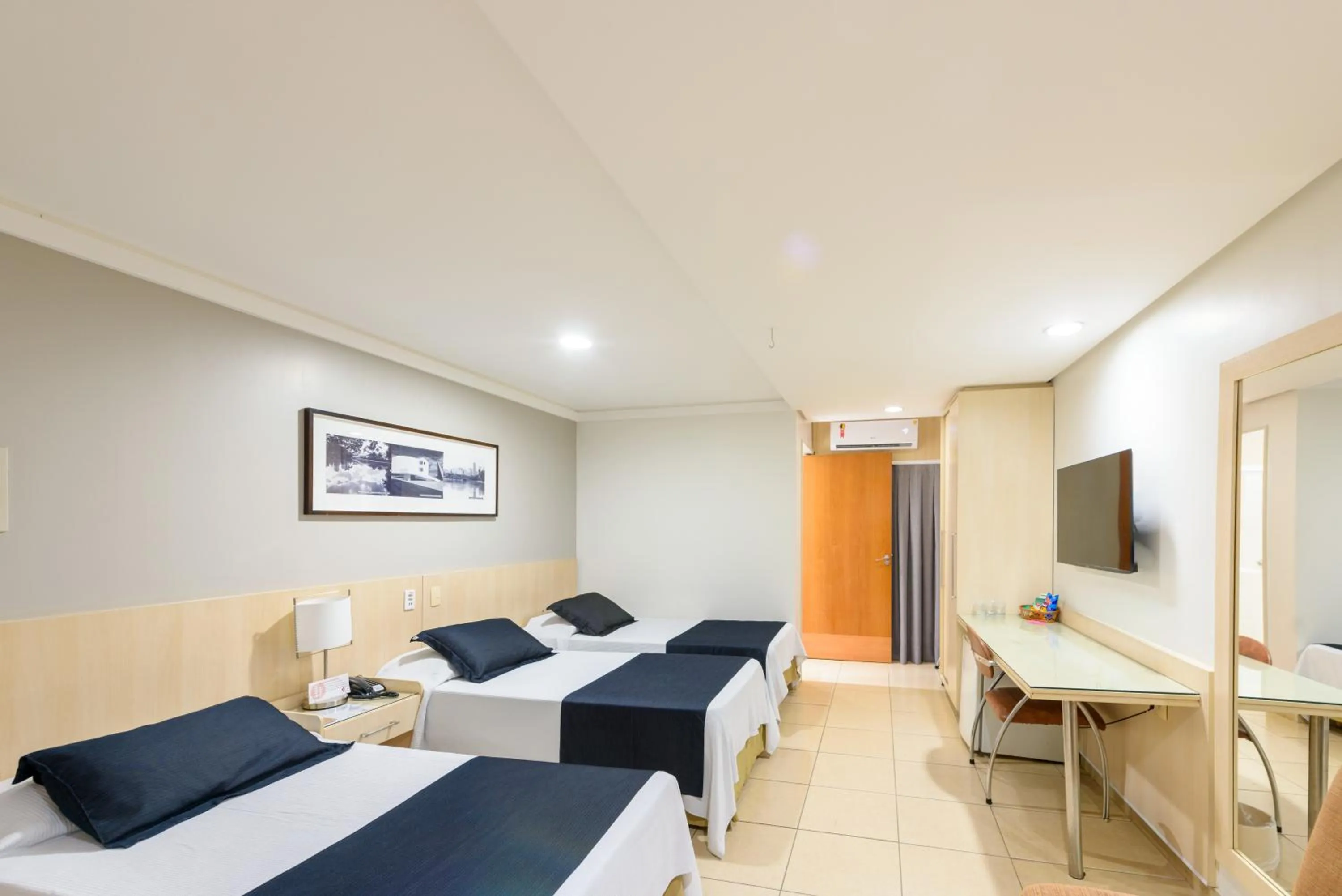 Bedroom, Bed in Hotel Maione