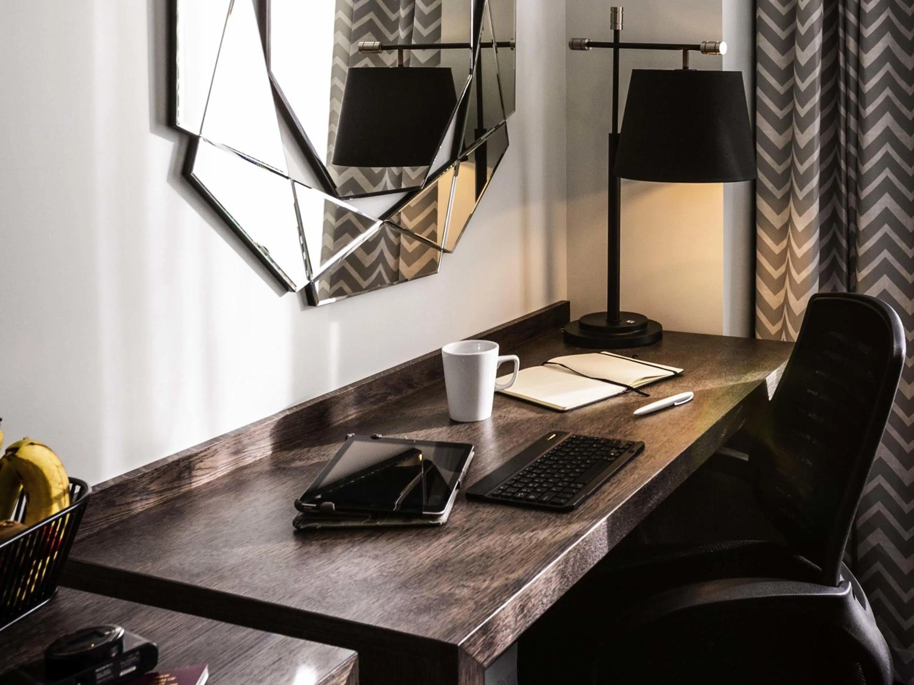 Bedroom in Mercure Bridgwater