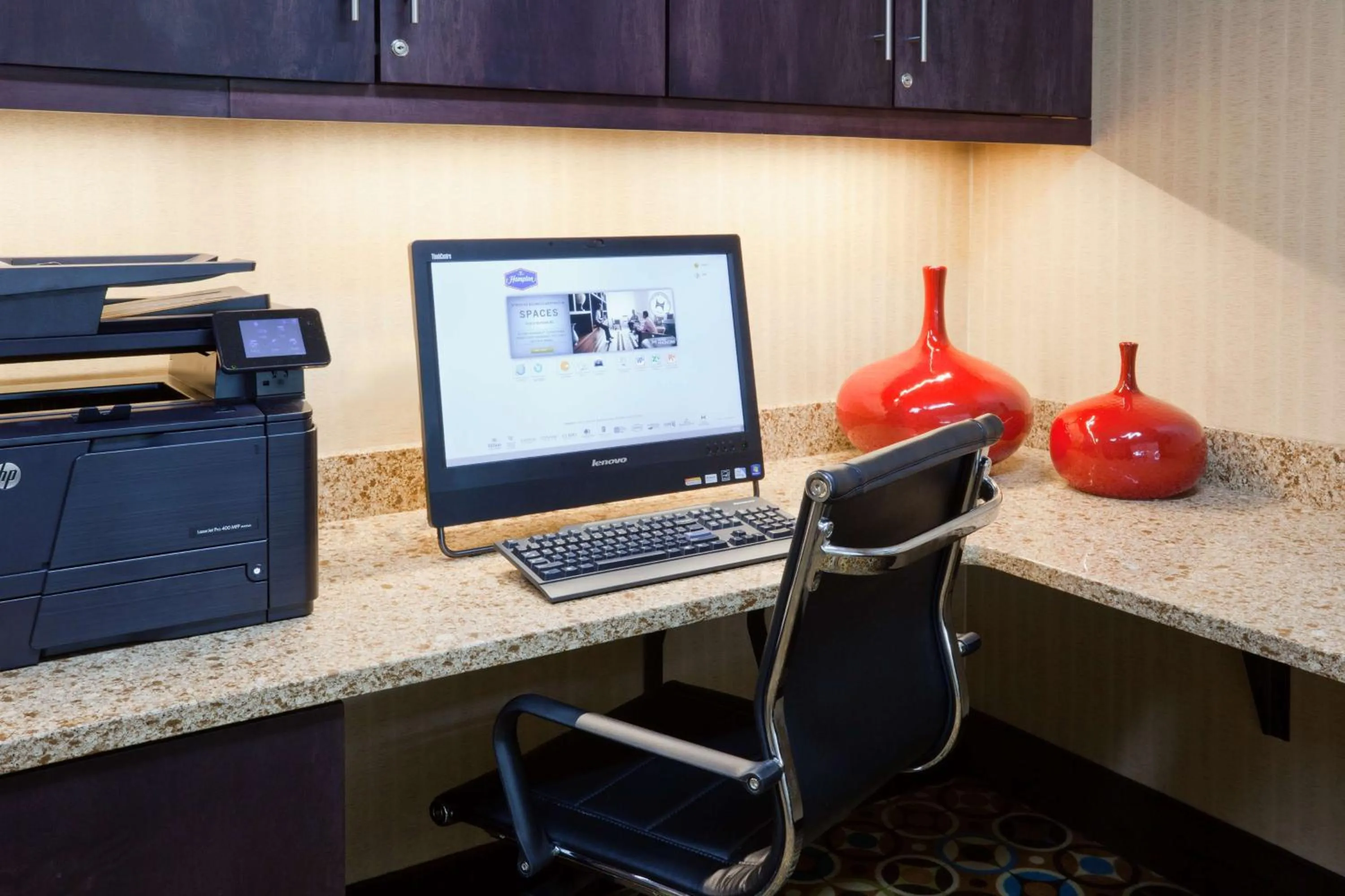 Business facilities in Hampton Inn North Sioux City