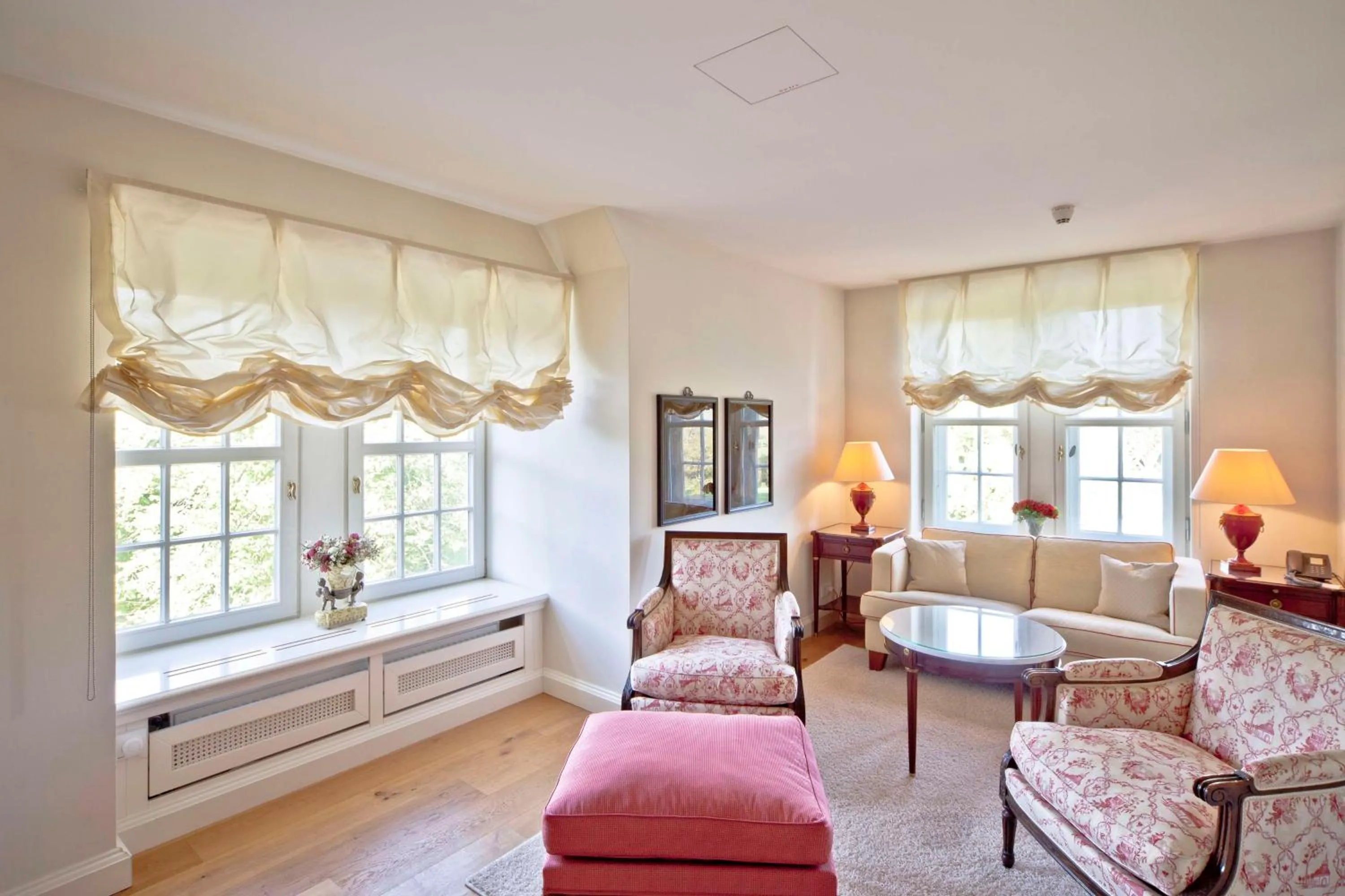 Bedroom in Schlosshotel Münchhausen