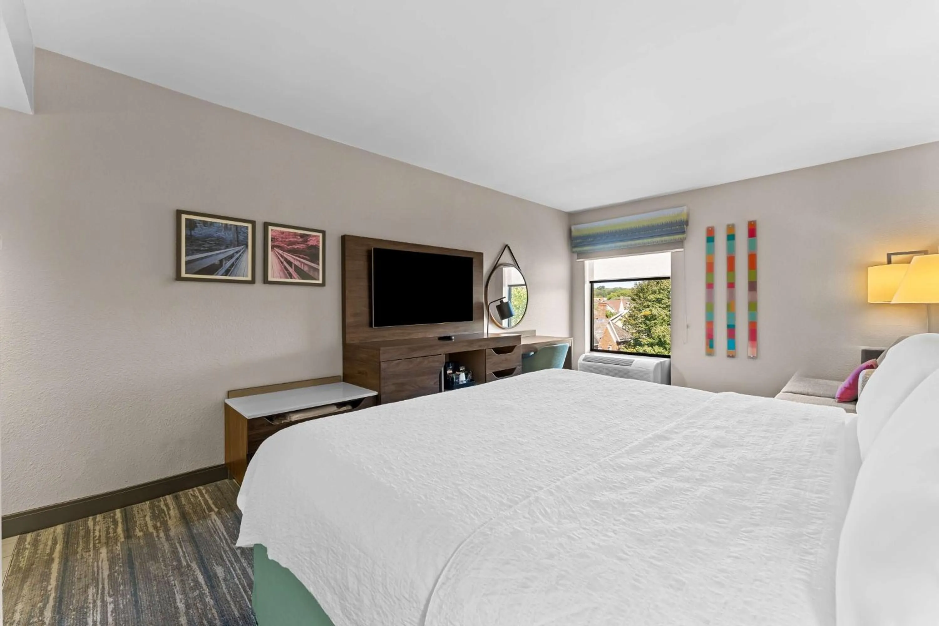 Bed in Hampton Inn Stroudsburg Poconos