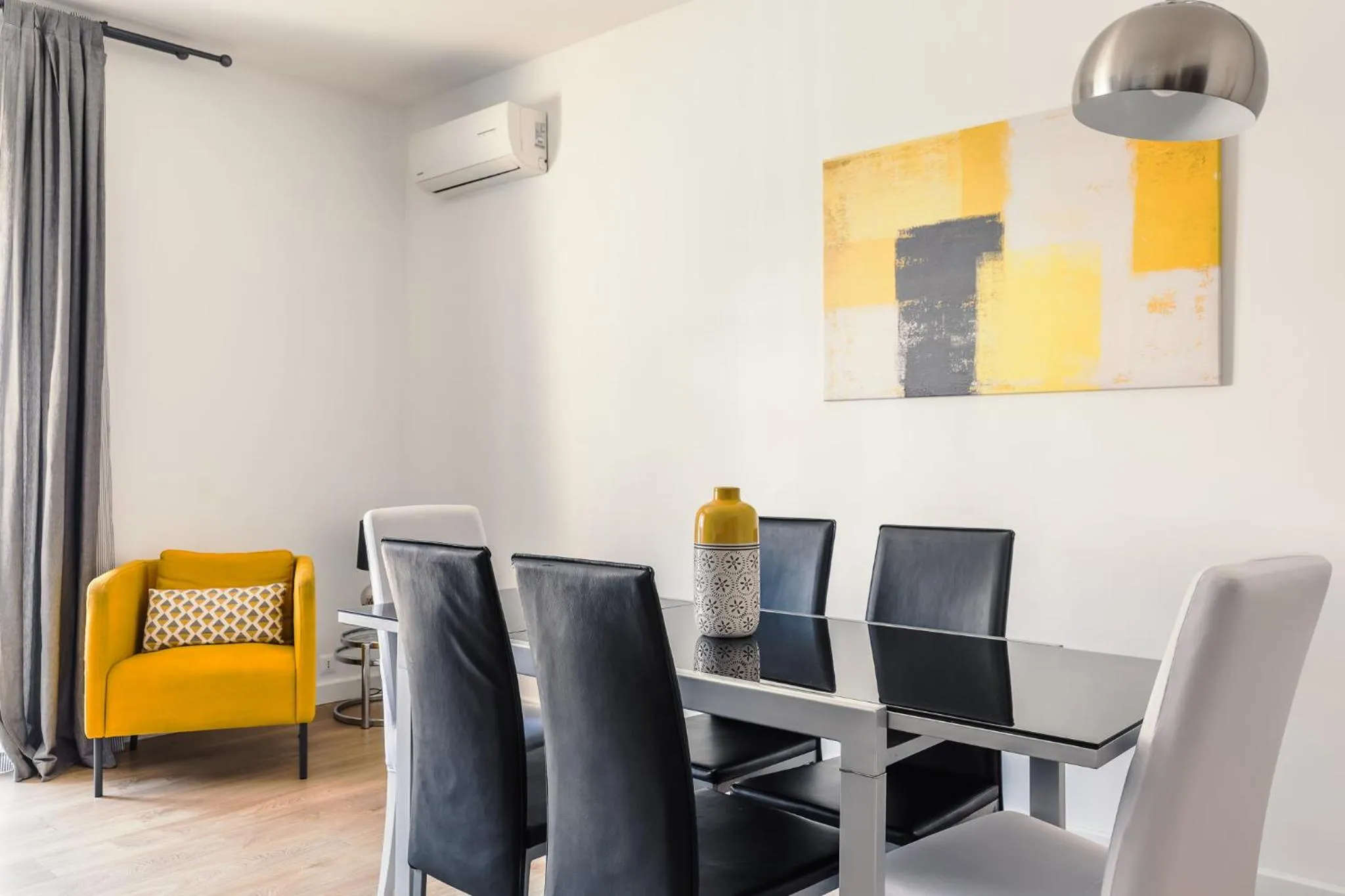 Dining area in Apartment Costanza in Rome
