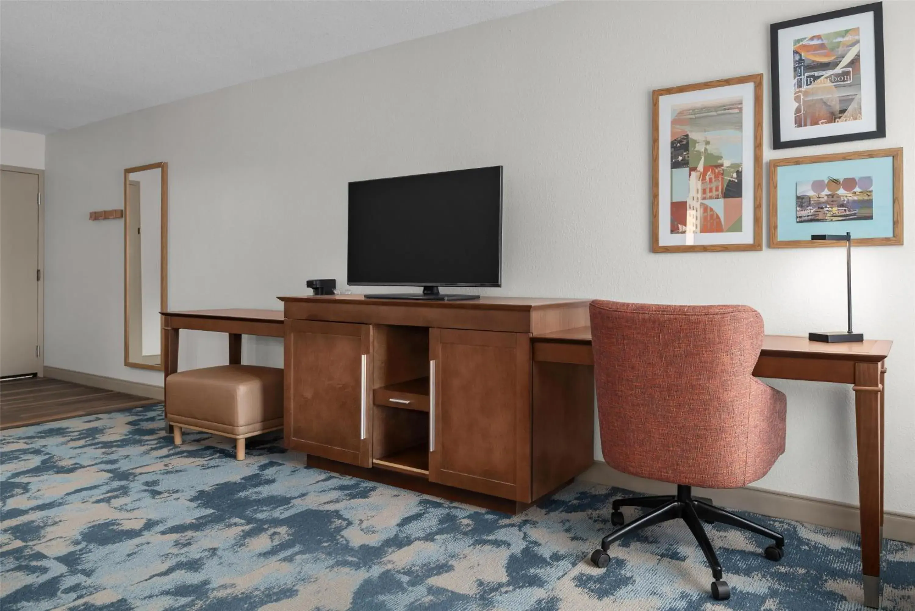 Room with Two Queen Beds - Non-Smoking in Hampton Inn Memphis / Southaven Room with Two Queen Beds - Non-Smoking in Hampton Inn Memphis / Southaven