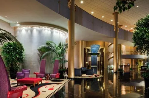 DoubleTree by Hilton Washington Dulles Airport