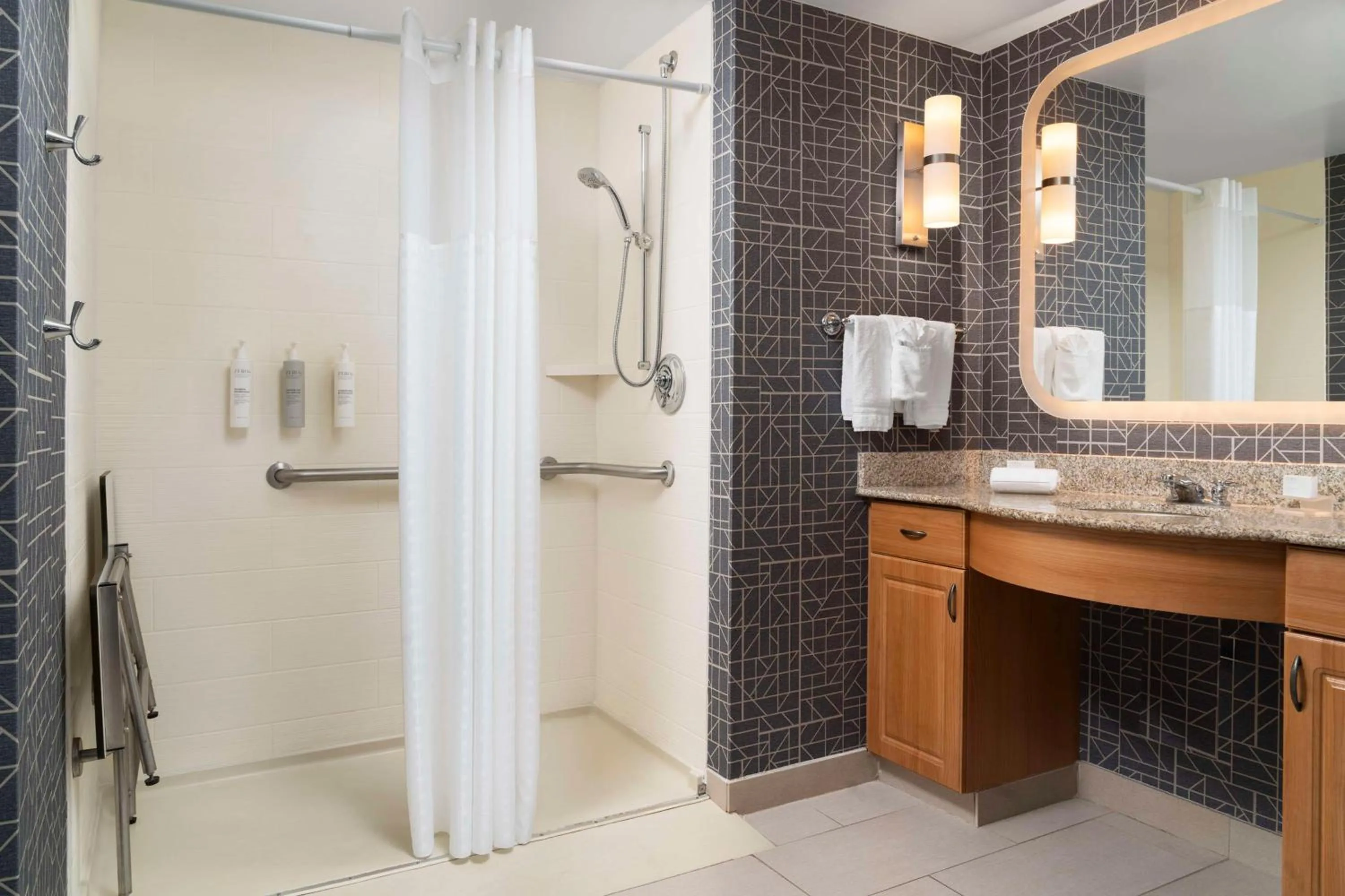 Bathroom in Homewood Suites by Hilton Hartford South-Glastonbury