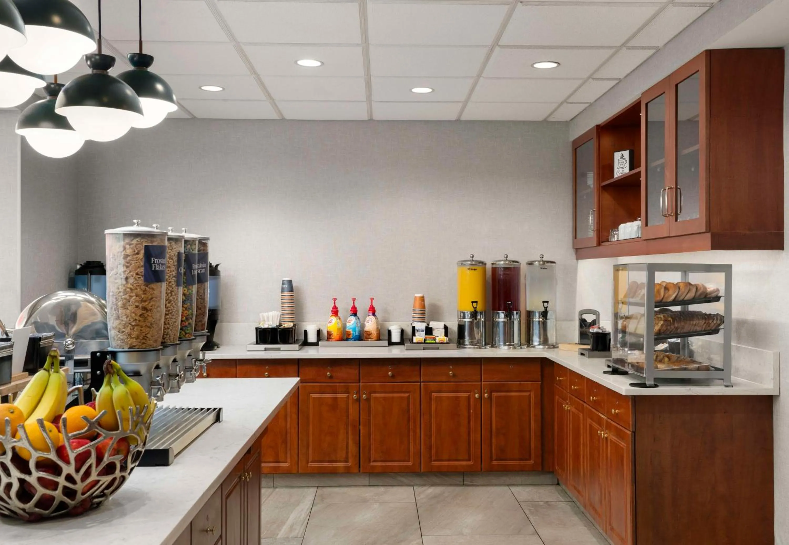 Breakfast in Homewood Suites by Hilton Hartford South-Glastonbury