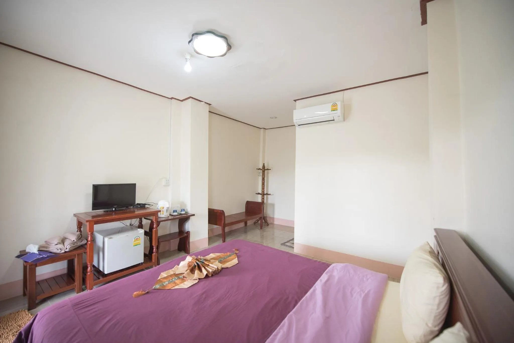 TV and multimedia, Bed in Mountain View House