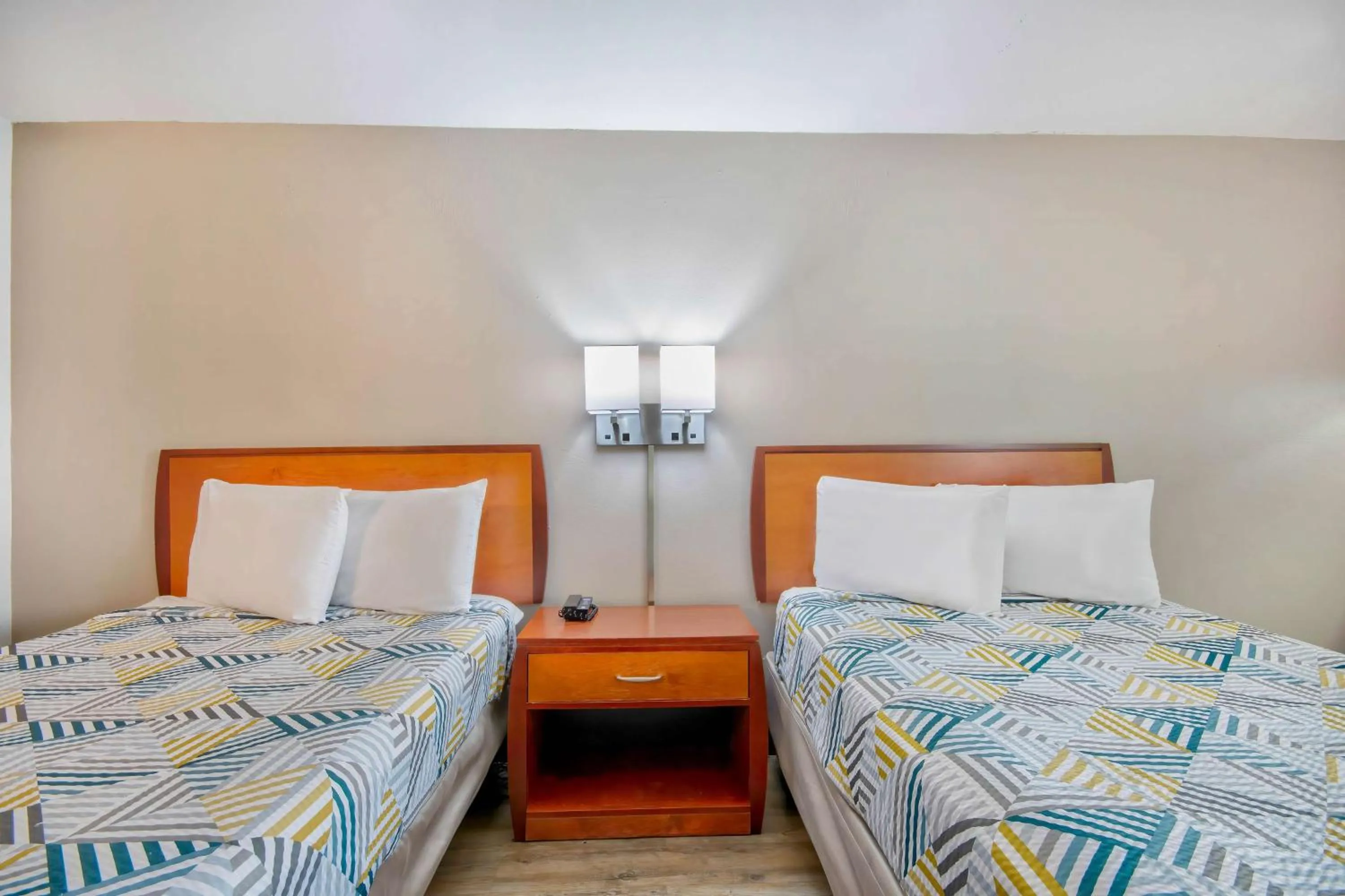 Bedroom, Bed in Motel 6-Abbeville, LA