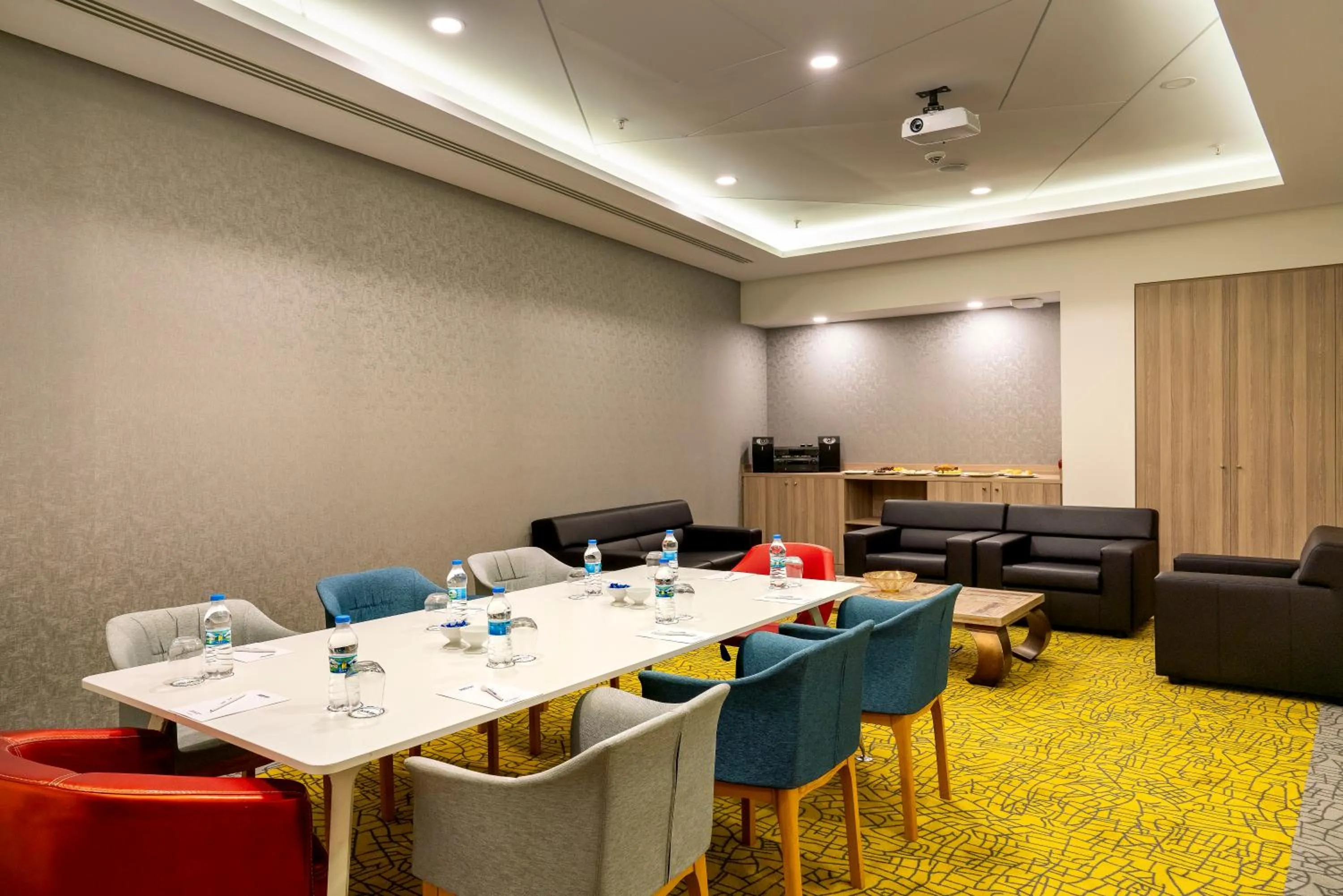 Business facilities in Park Inn by Radisson Istanbul Airport Odayeri