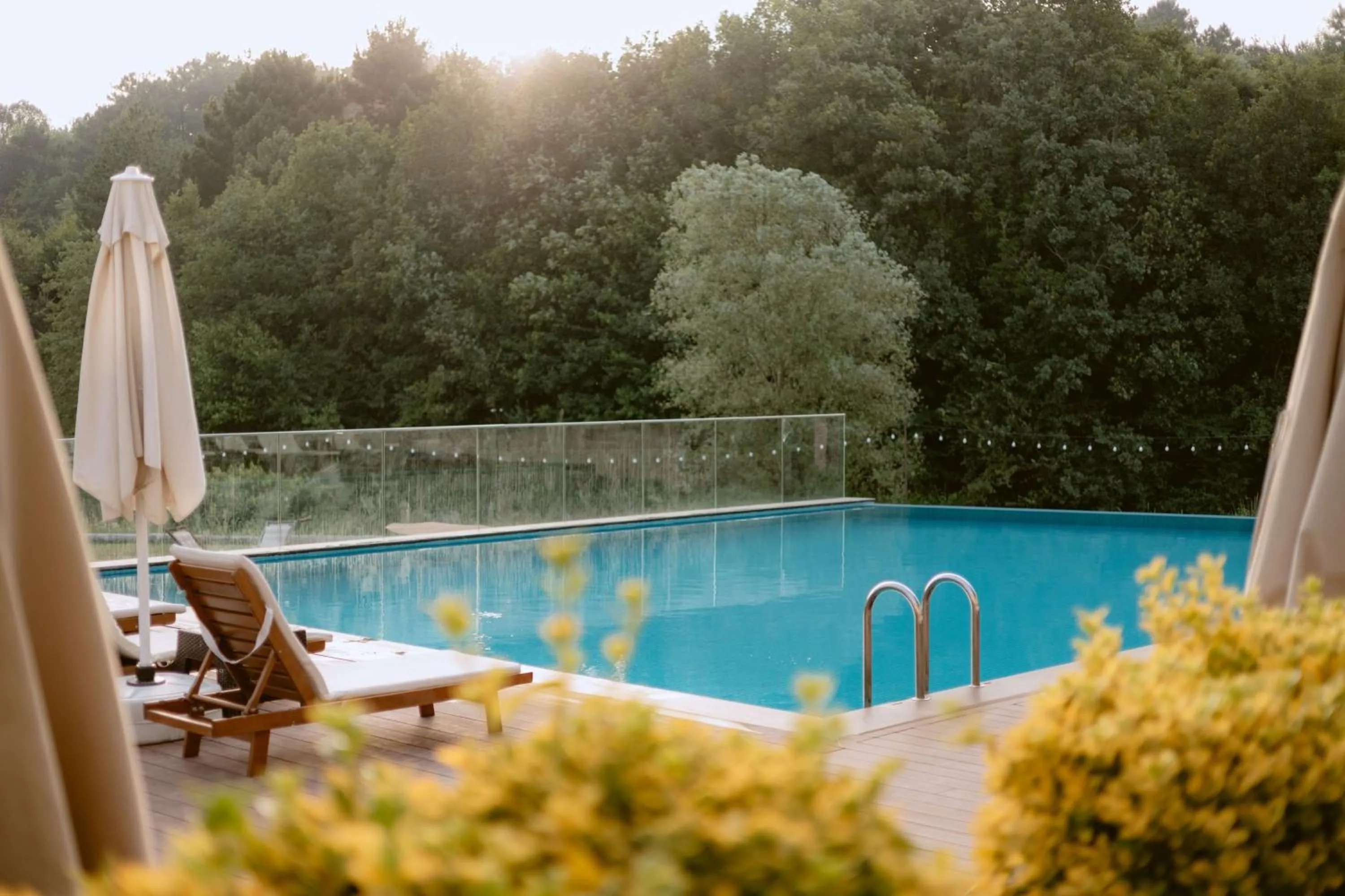 Pool view in Park Inn by Radisson Istanbul Airport Odayeri